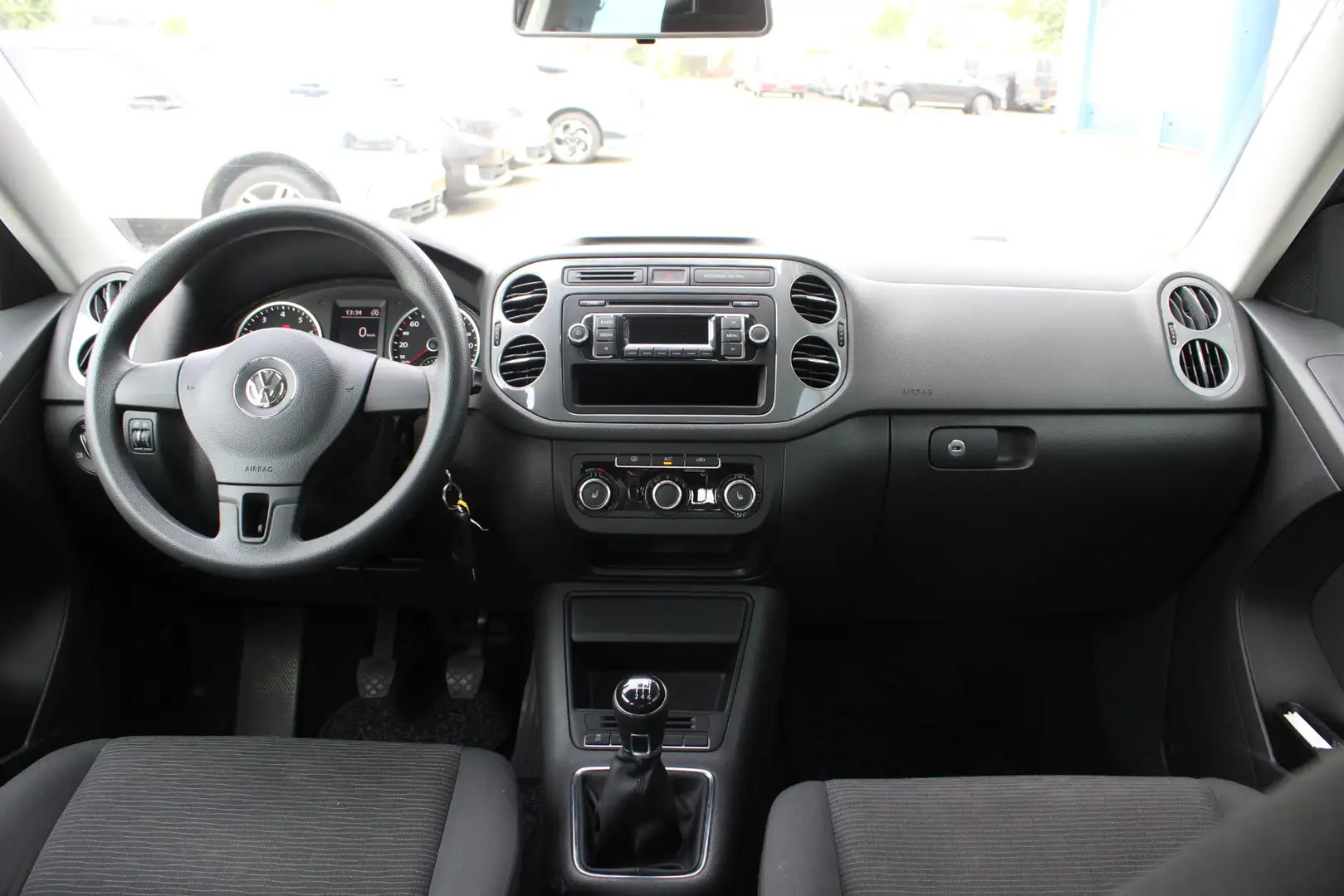 Volkswagen Tiguan 1.4 TSI Easyline | Trekhaak 1600KG | Airco | Cruis Gris - 2