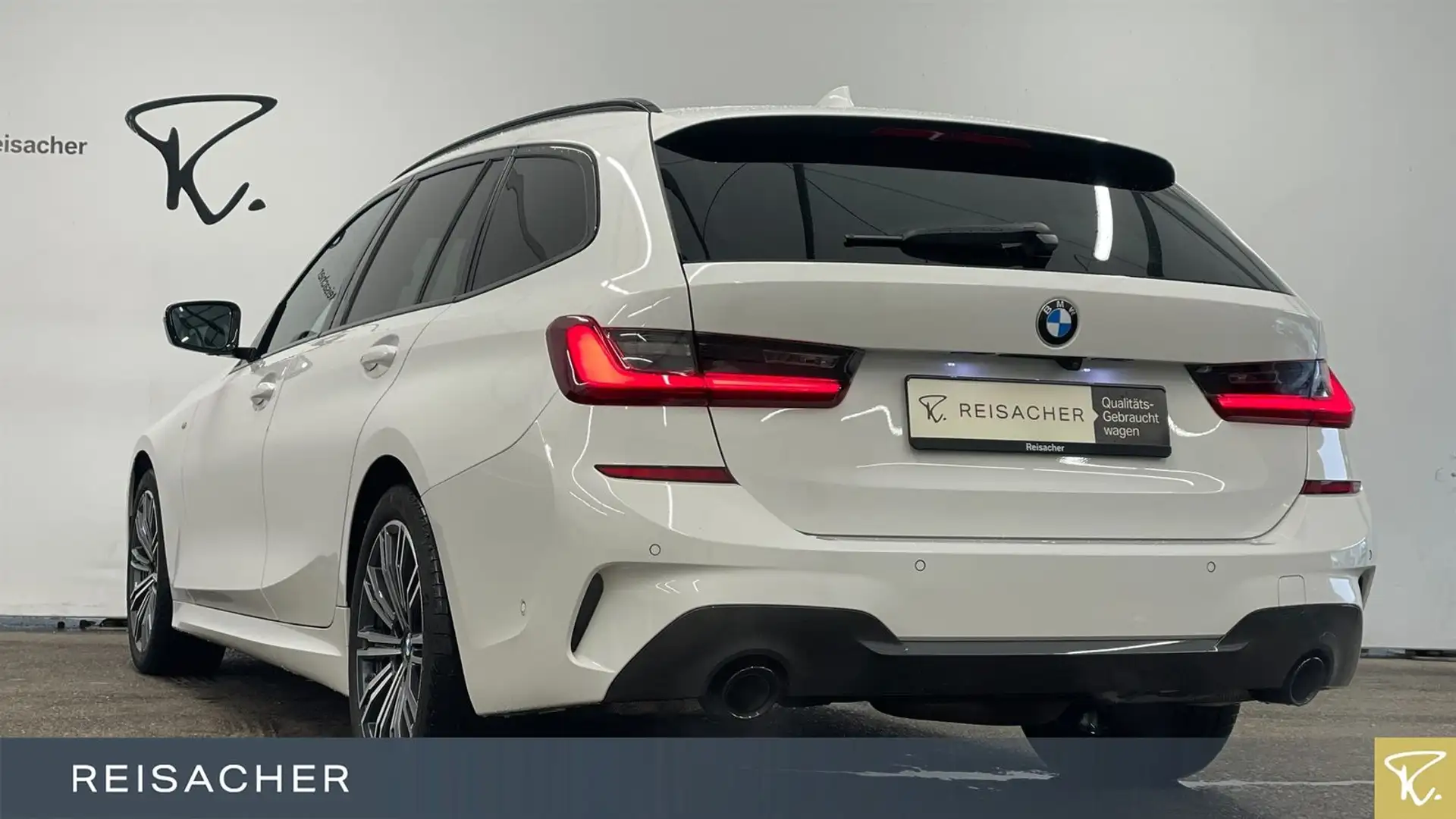 BMW 320 d xDr Tou MSport AHK KomfortZ ACC RFK HiFi 18 Weiß - 2