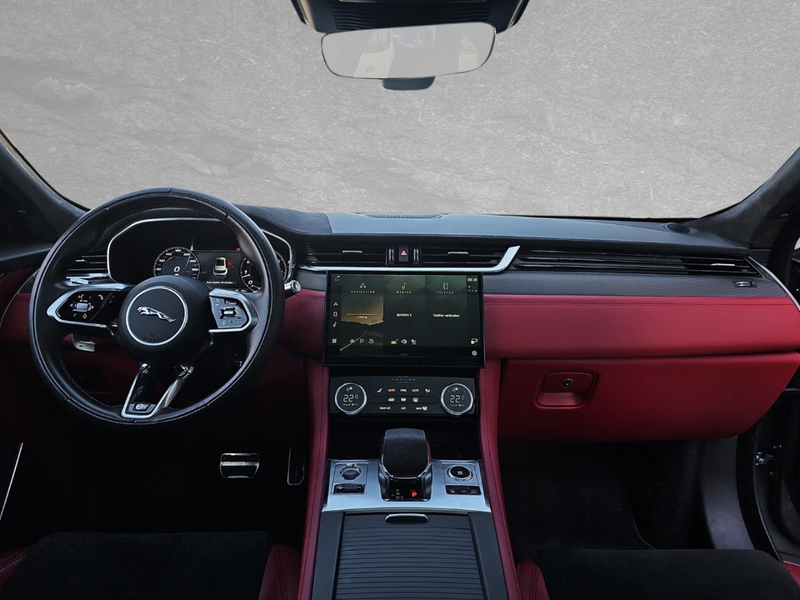 Jaguar F-Pace P550 SVR — photo 5