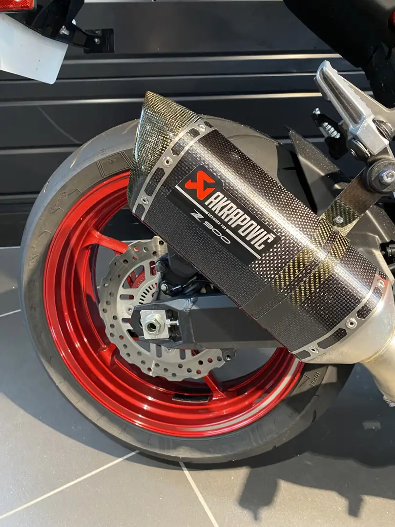 Kawasaki Z 900 Rouge - 2