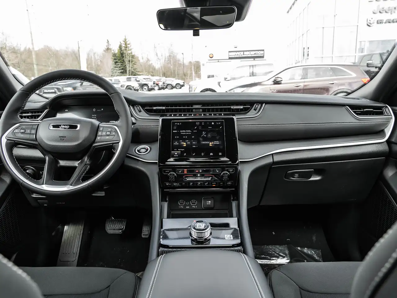 Jeep Grand Cherokee снимка Jeep Grand Cherokee