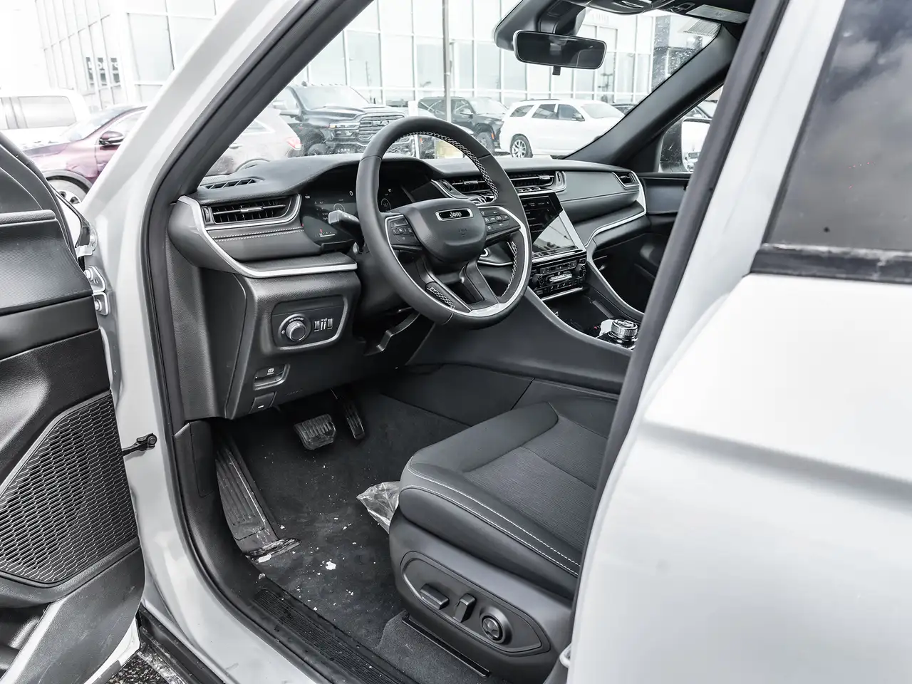 Jeep Grand Cherokee снимка Jeep Grand Cherokee