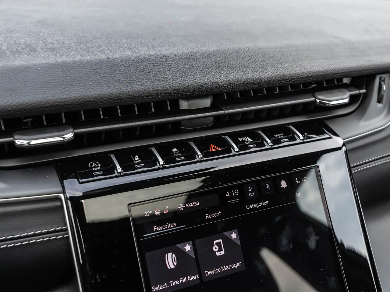 Jeep Grand Cherokee снимка Jeep Grand Cherokee