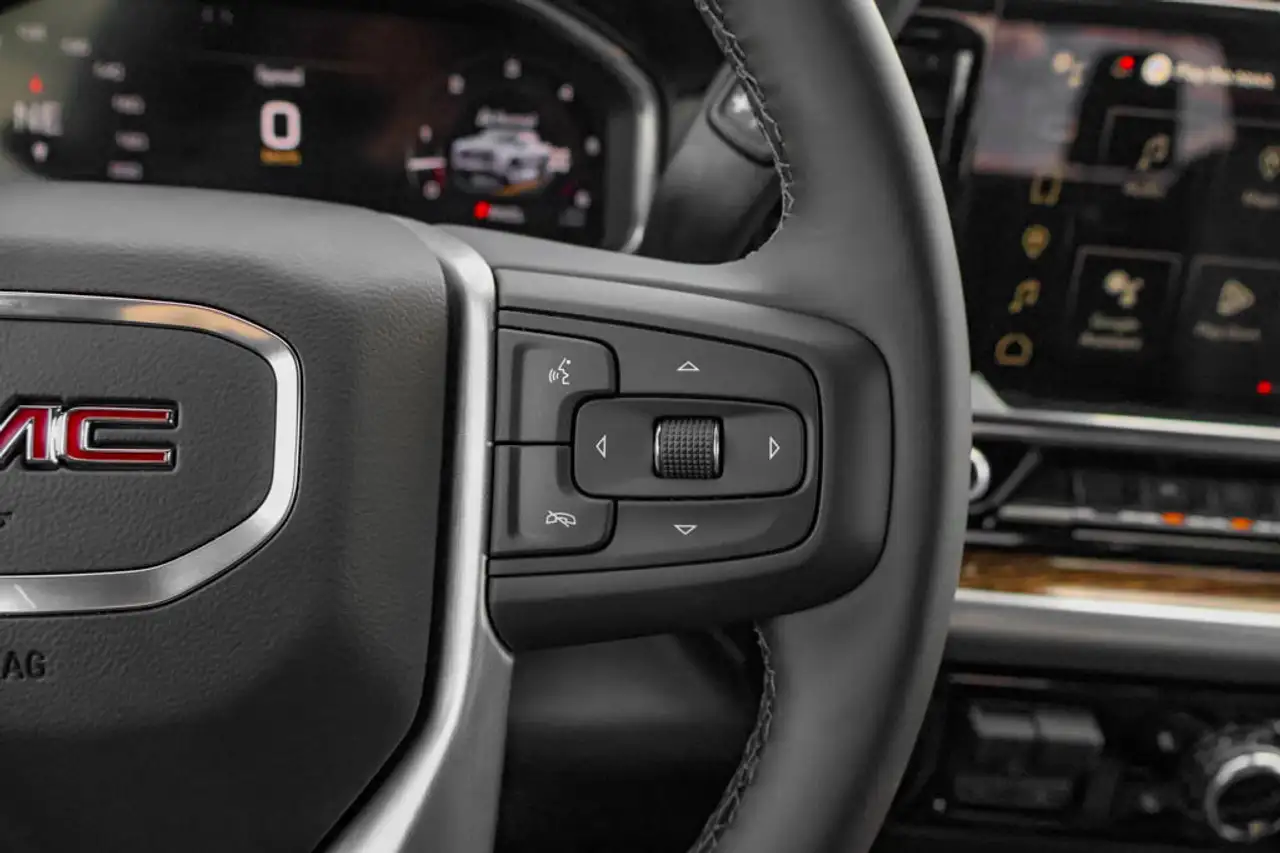 GMC Sierra 1500 снимка GMC Sierra 1500