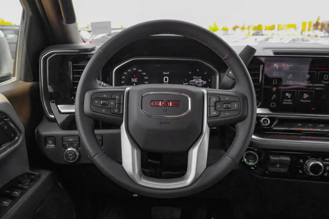 GMC Sierra 1500 снимка GMC Sierra 1500