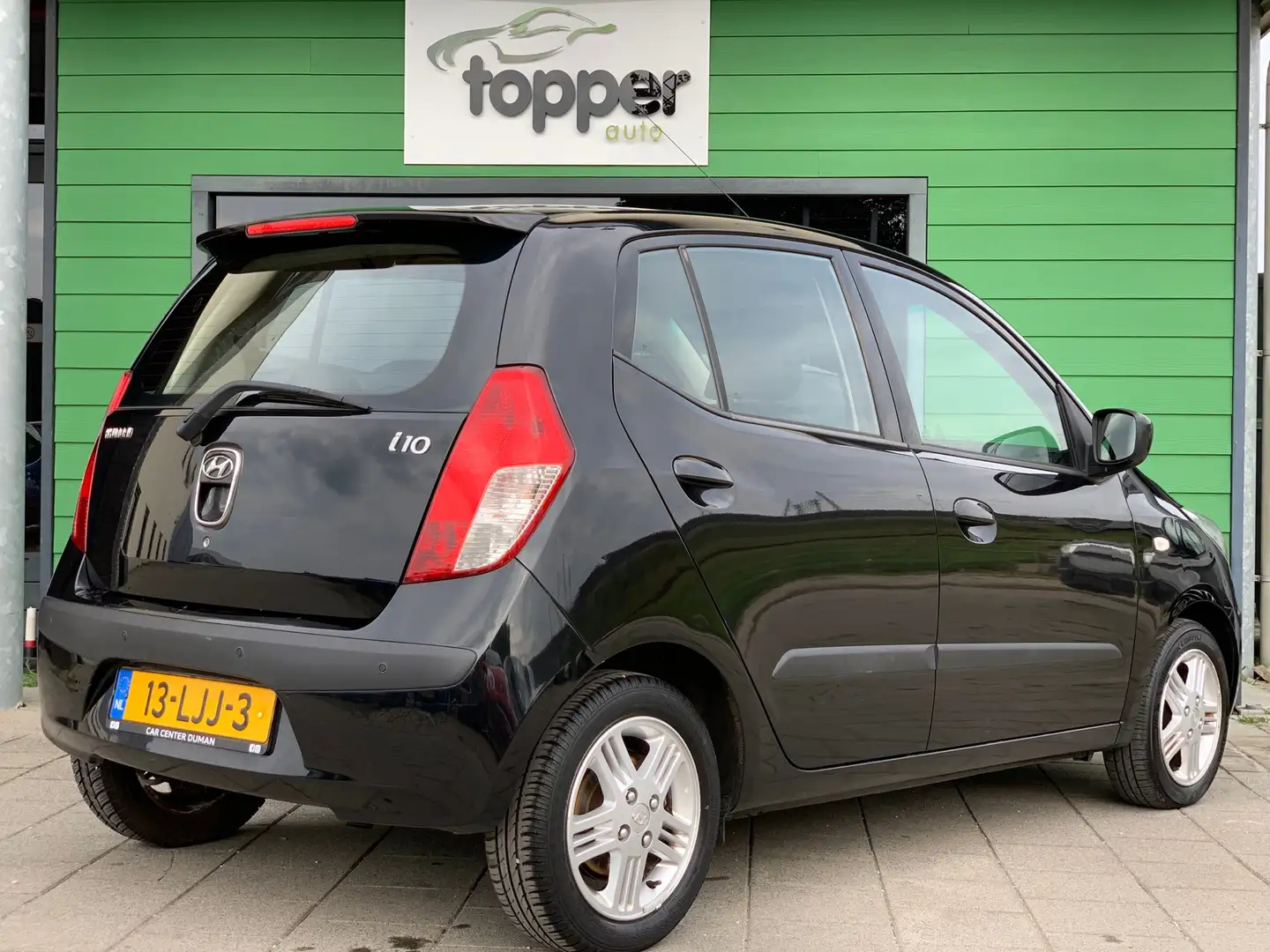 Hyundai i10 1.1 Dynamic XL | Met Airco | ParkeerSensor Achter Noir - 2