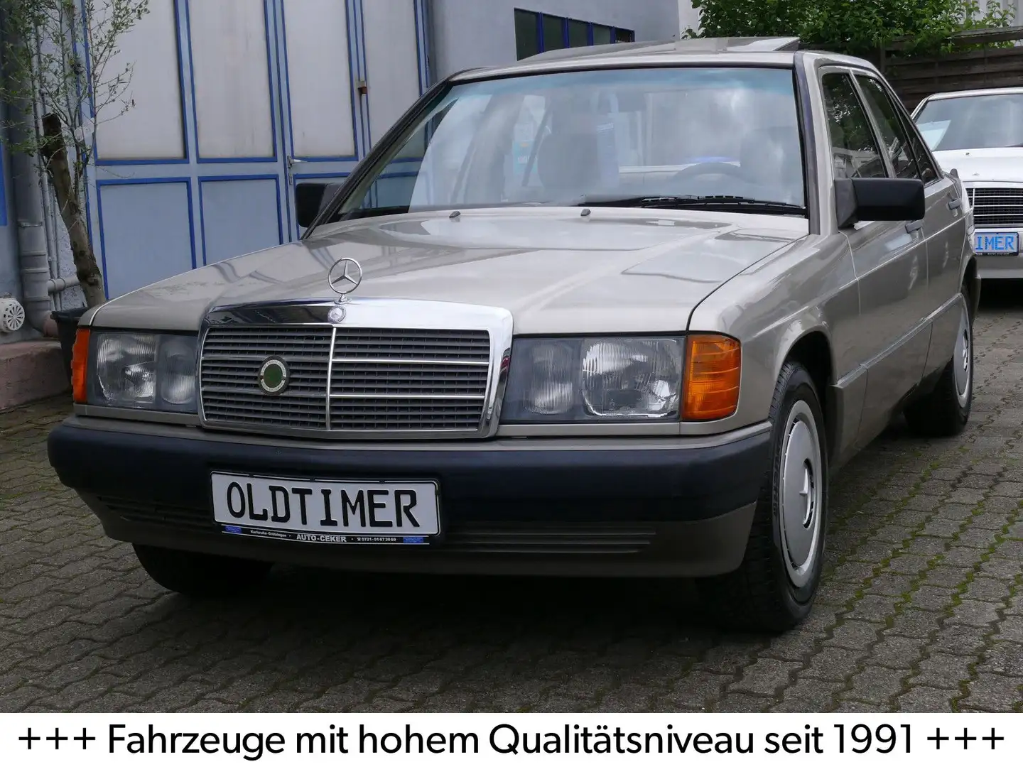 Mercedes-Benz 190 E 2.0"Automatik"el.SSD"ABS"H-Zulassung"AHK" Zilver - 1