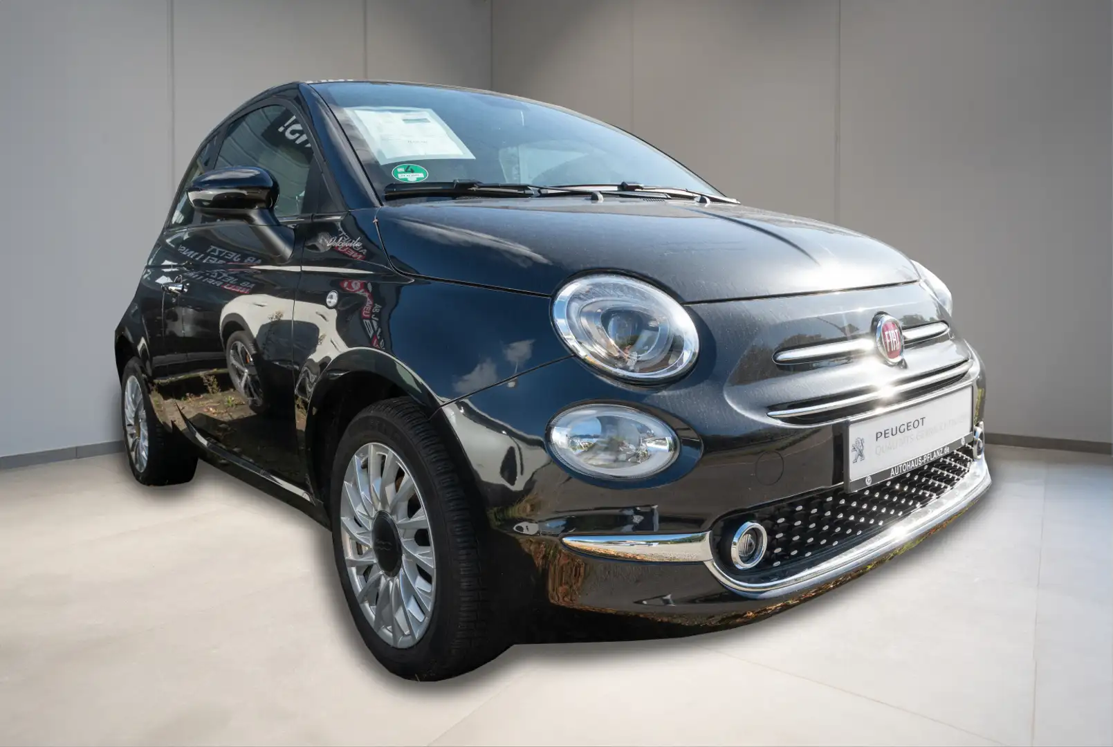 Fiat 500 Dolcevita 1.0 Mild Hybrid 70 3T Schwarz - 2
