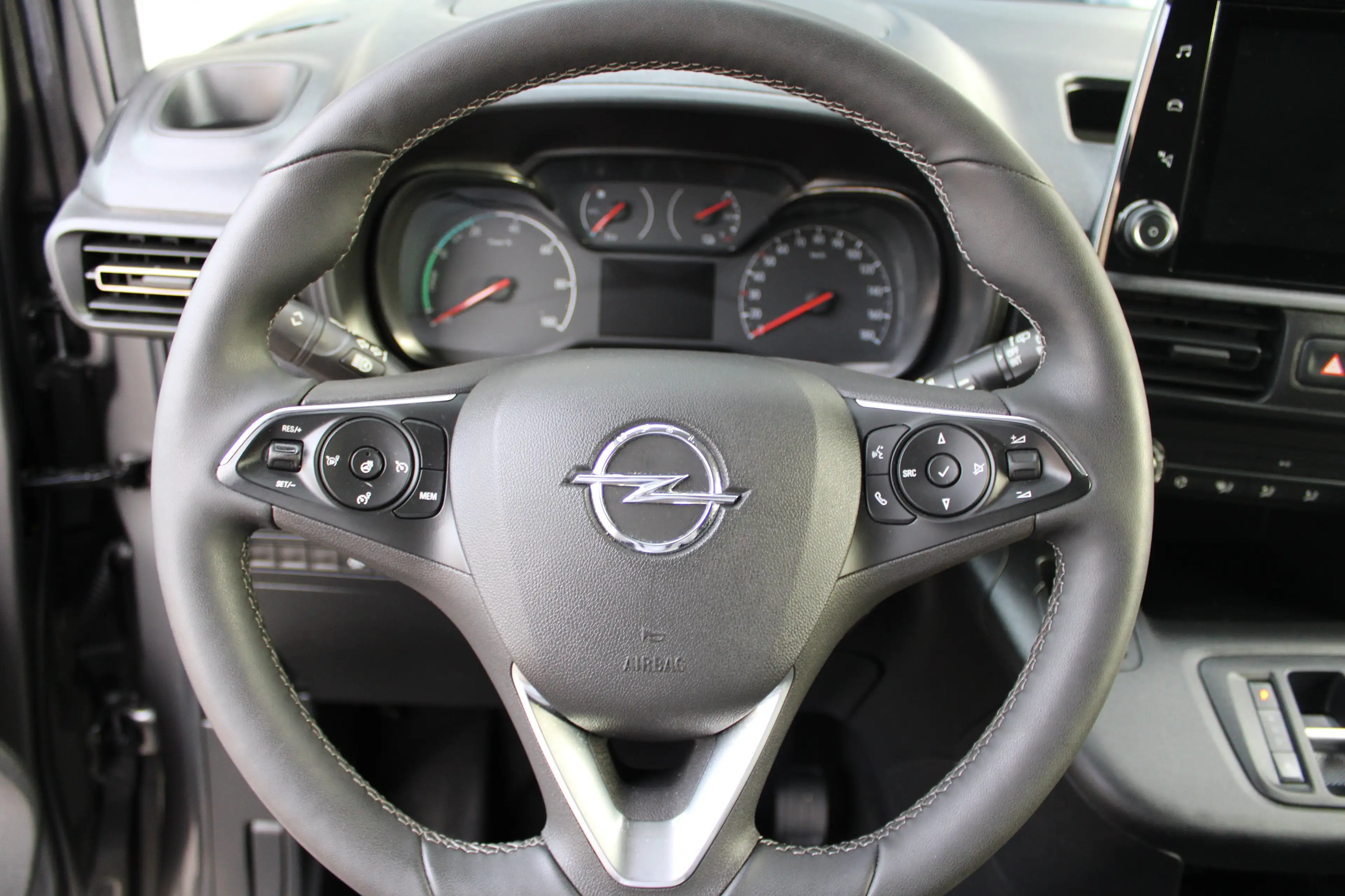 Opel Combo-e Electric 50kWh 136 PK | CAMERA | NAVIGATIE | BETIM — photo 17