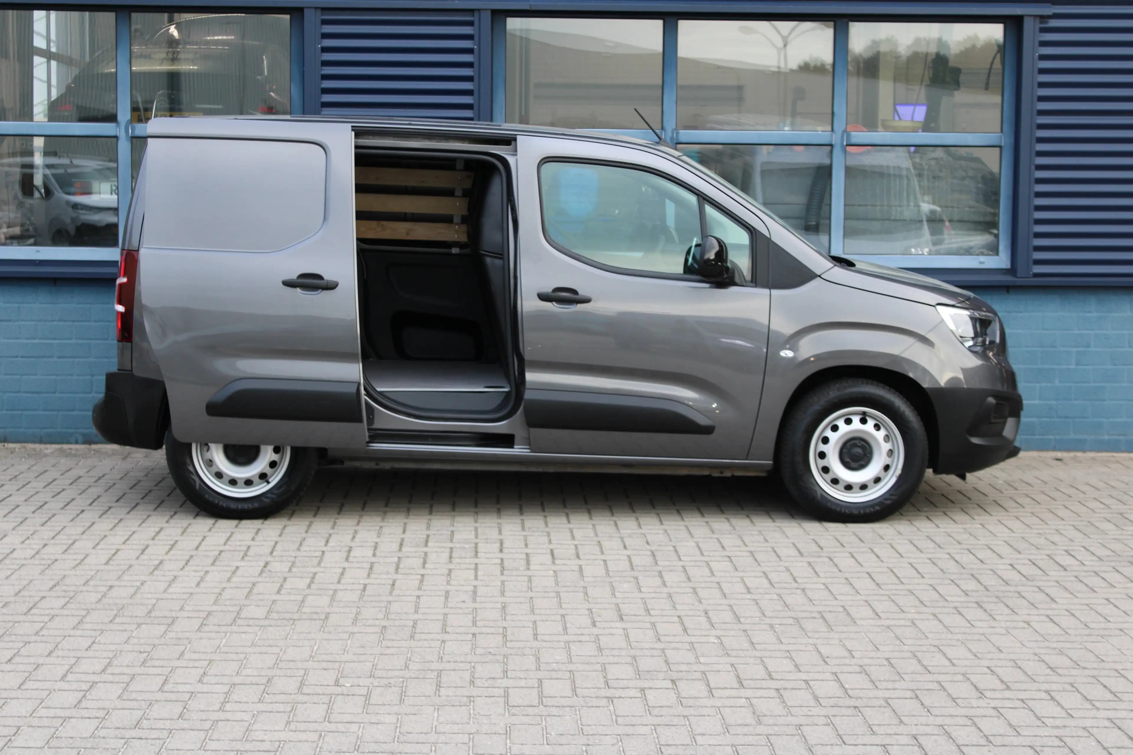 Opel Combo-e Electric 50kWh 136 PK | CAMERA | NAVIGATIE | BETIM — photo 9