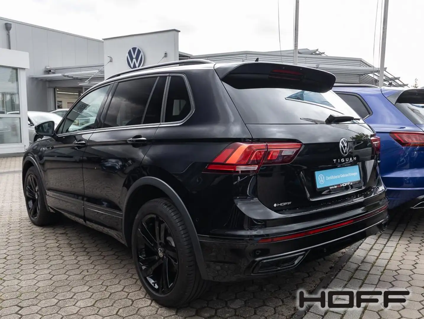 Volkswagen Tiguan 2.0 TSI DSG 4M R-Line AHK Pano Kamera Matrix Noir - 2