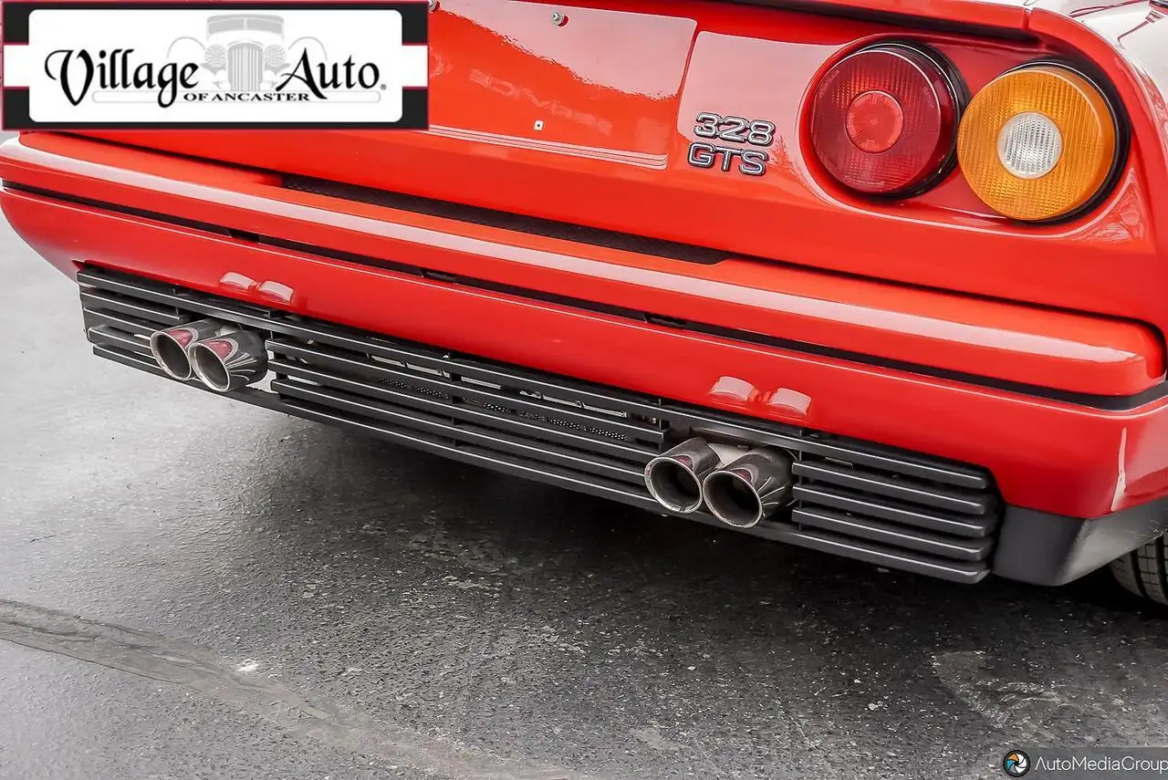 Ferrari 328 снимка Ferrari 328