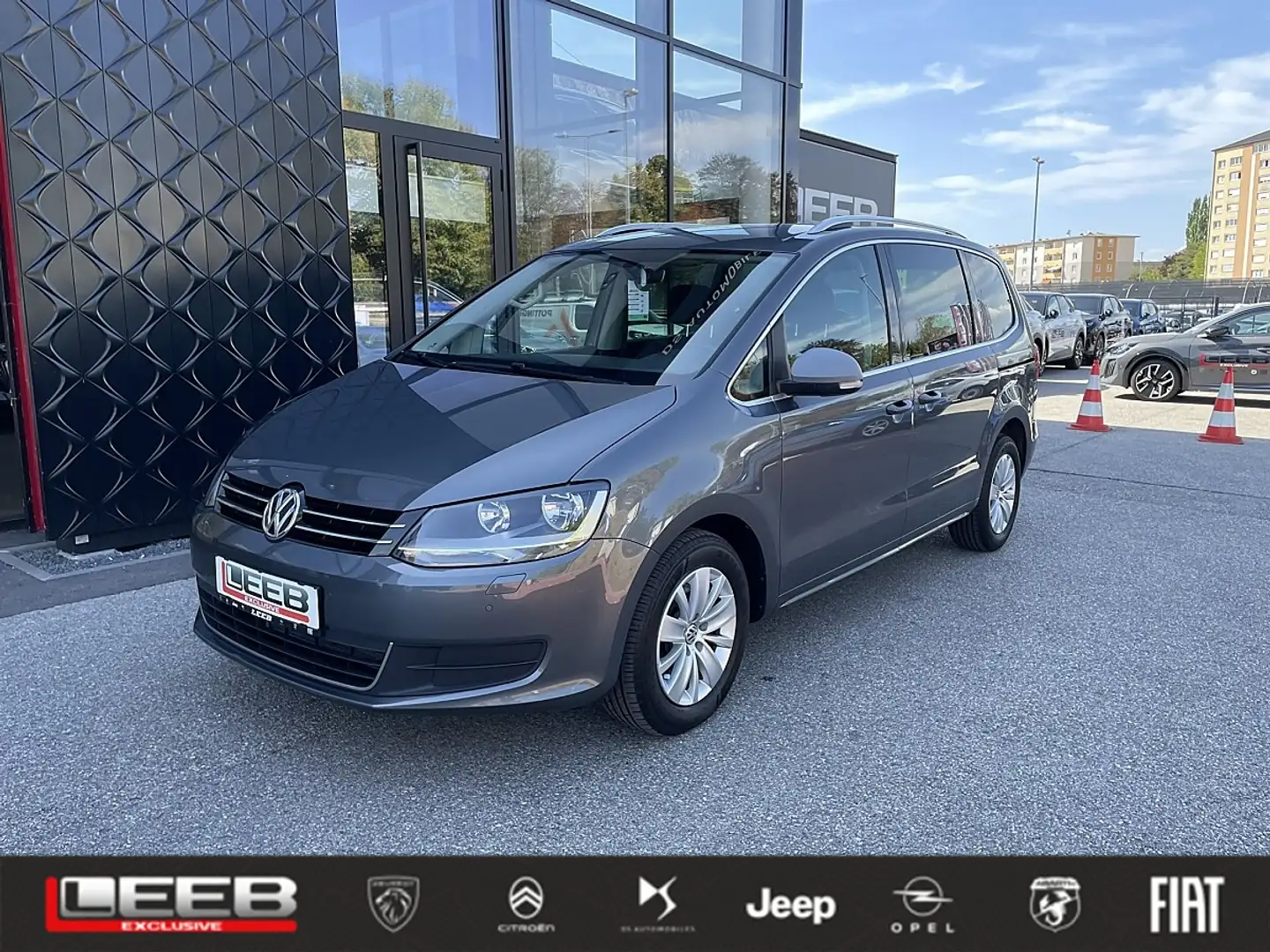Volkswagen Sharan Comfortline BMT SCR 2,0 TDI Grau - 1