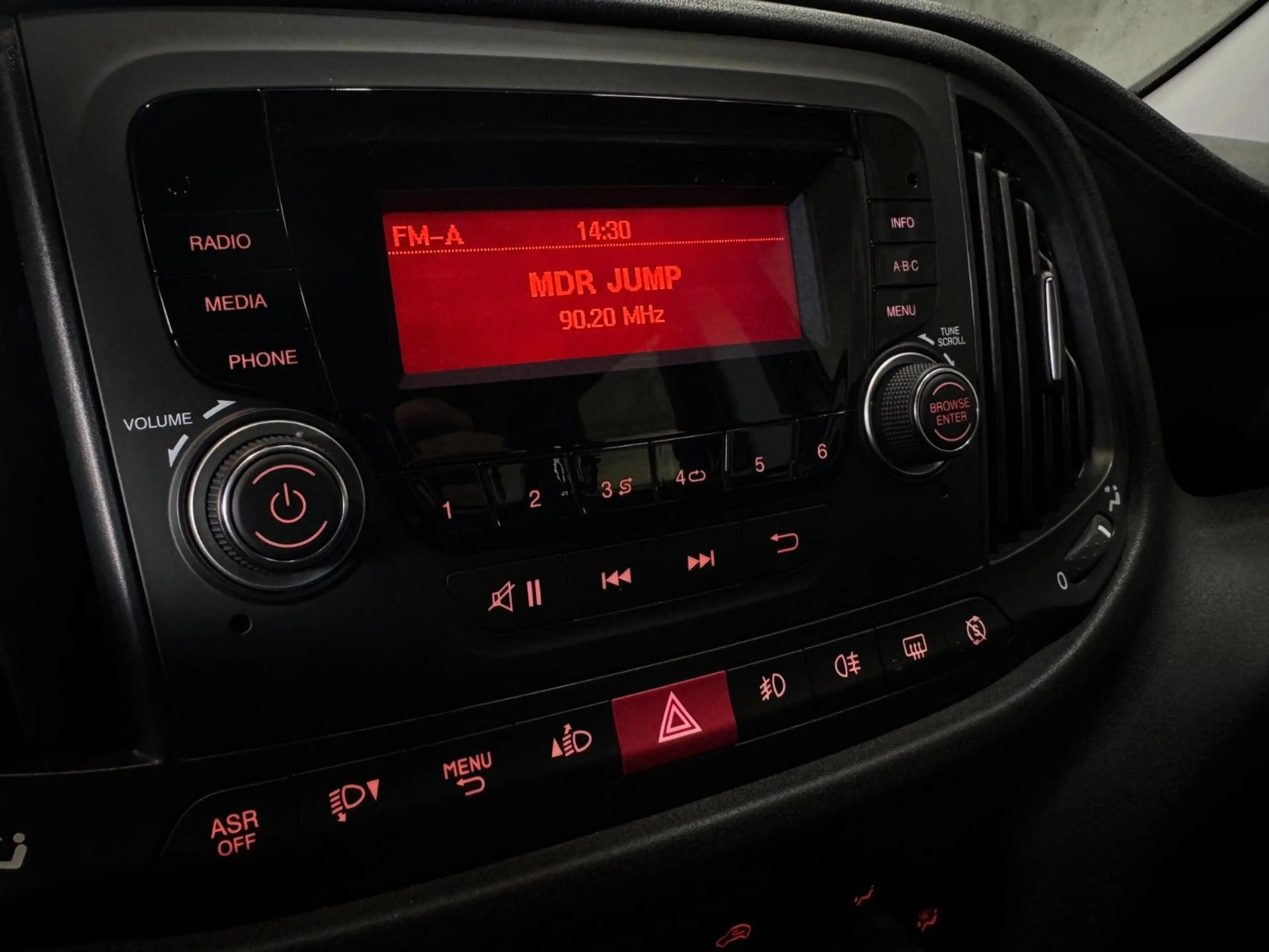 Fiat Doblo Doblò/Basis/Kombi/RADIO/KLIMA/USB/2.HAND — photo 11
