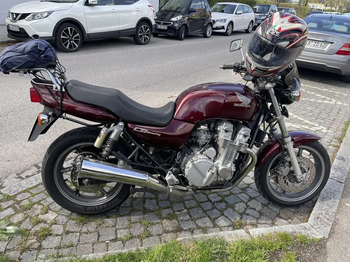 Honda CB 750 Seven Fifty - 2