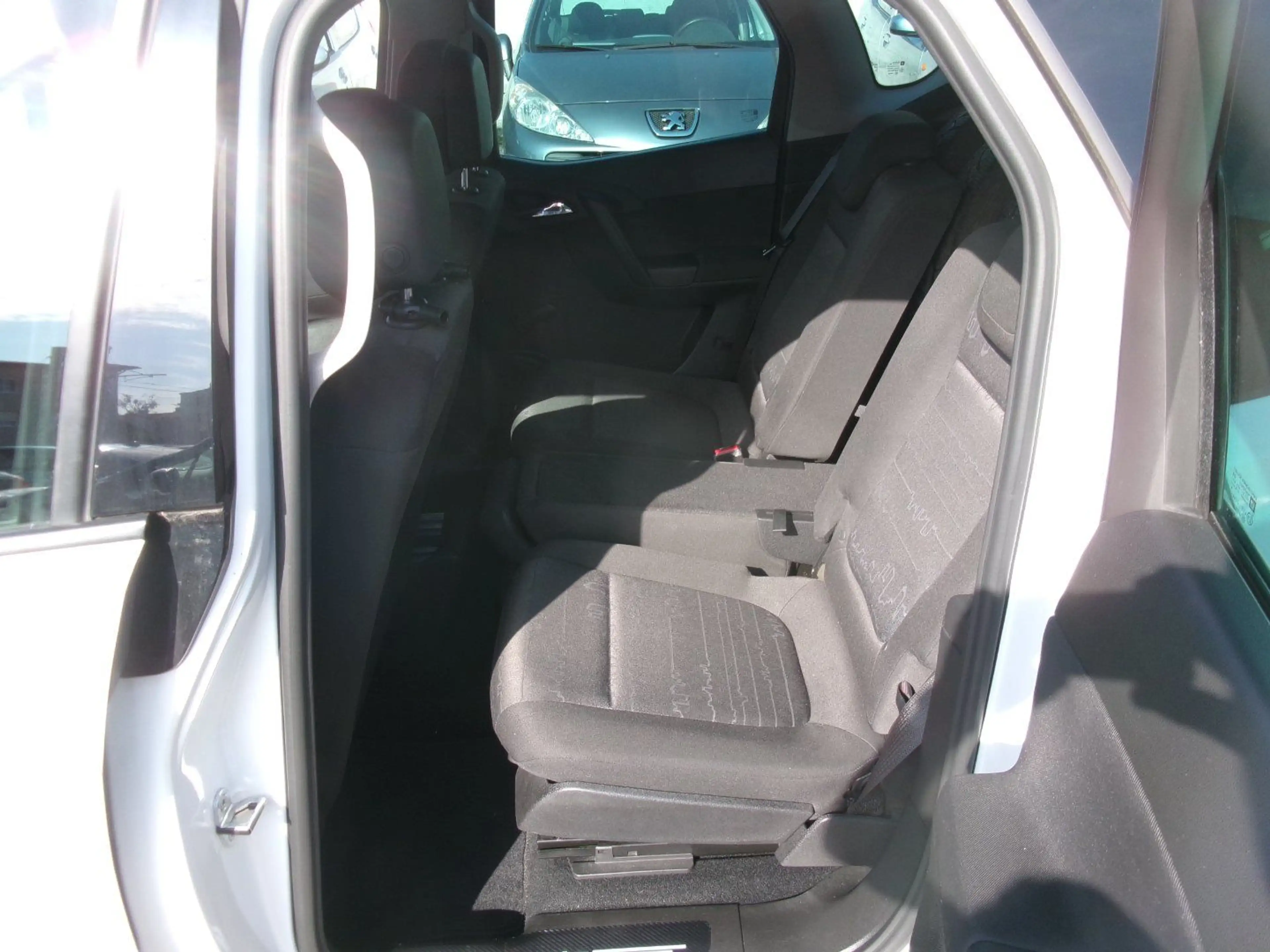 Opel Meriva 1.4 ecoFlex Color — photo 6