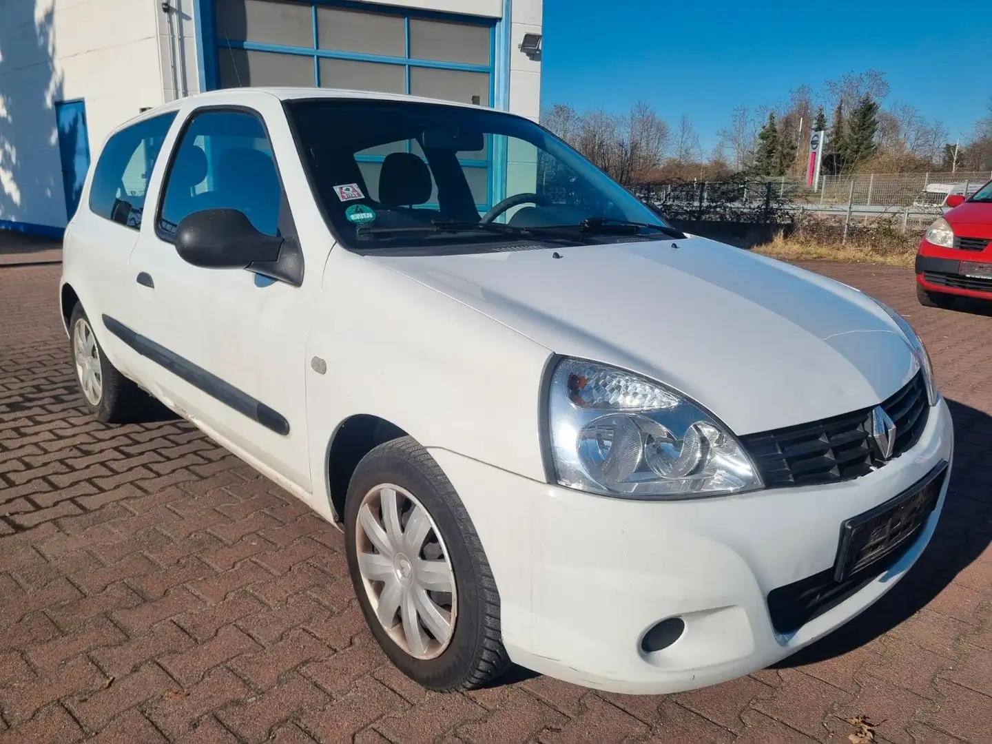 Renault Clio 1.2 Renault Clio  Eco2 Weiß - 1