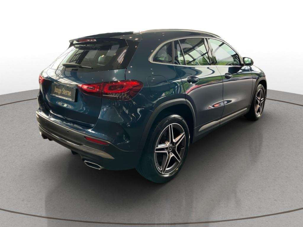 Mercedes-Benz GLA 250
