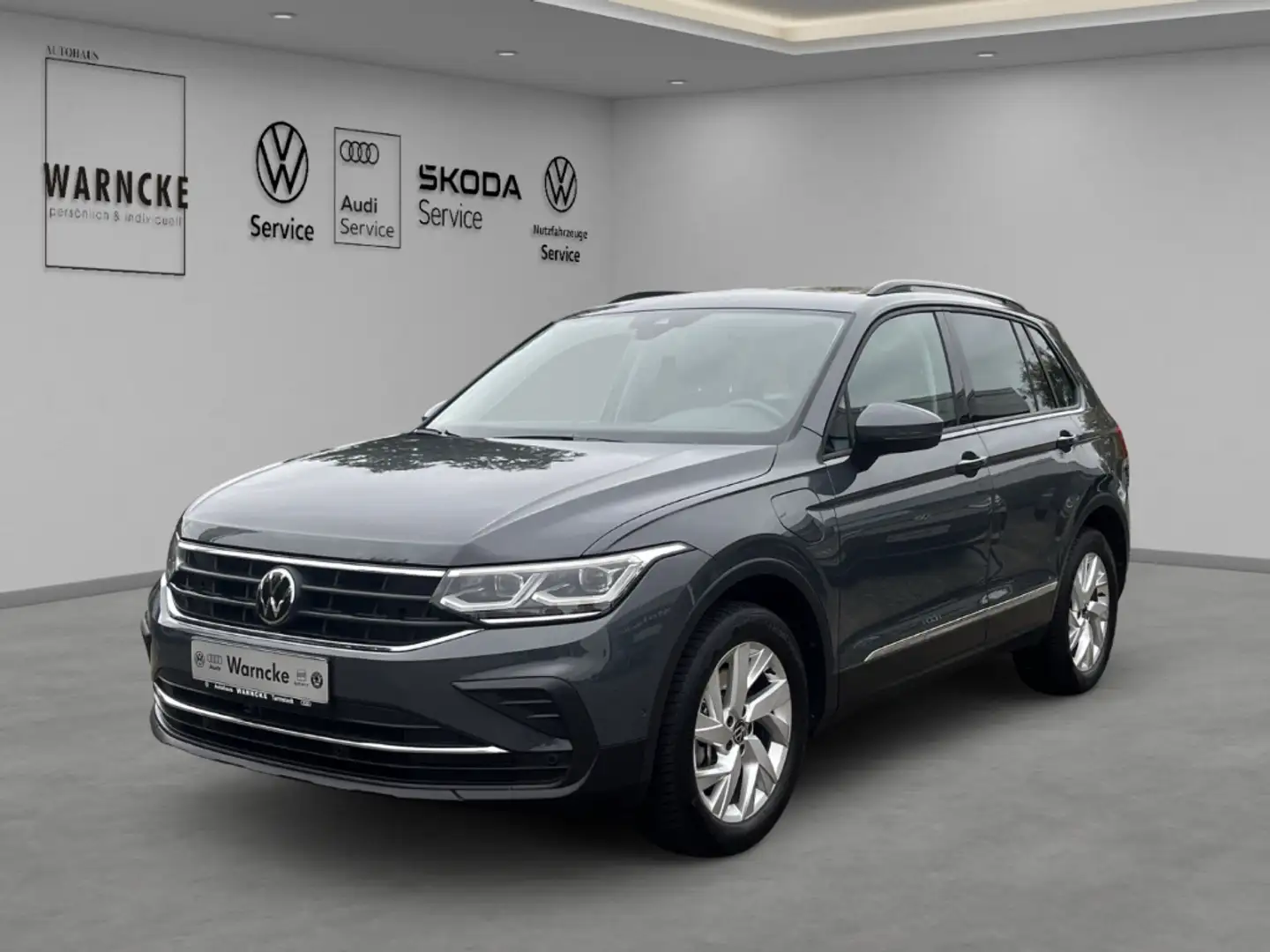 Volkswagen Tiguan 1.4 TSI eHybrid Life DSG MATRIX ACC AHK NAV PDC RF Gris - 1