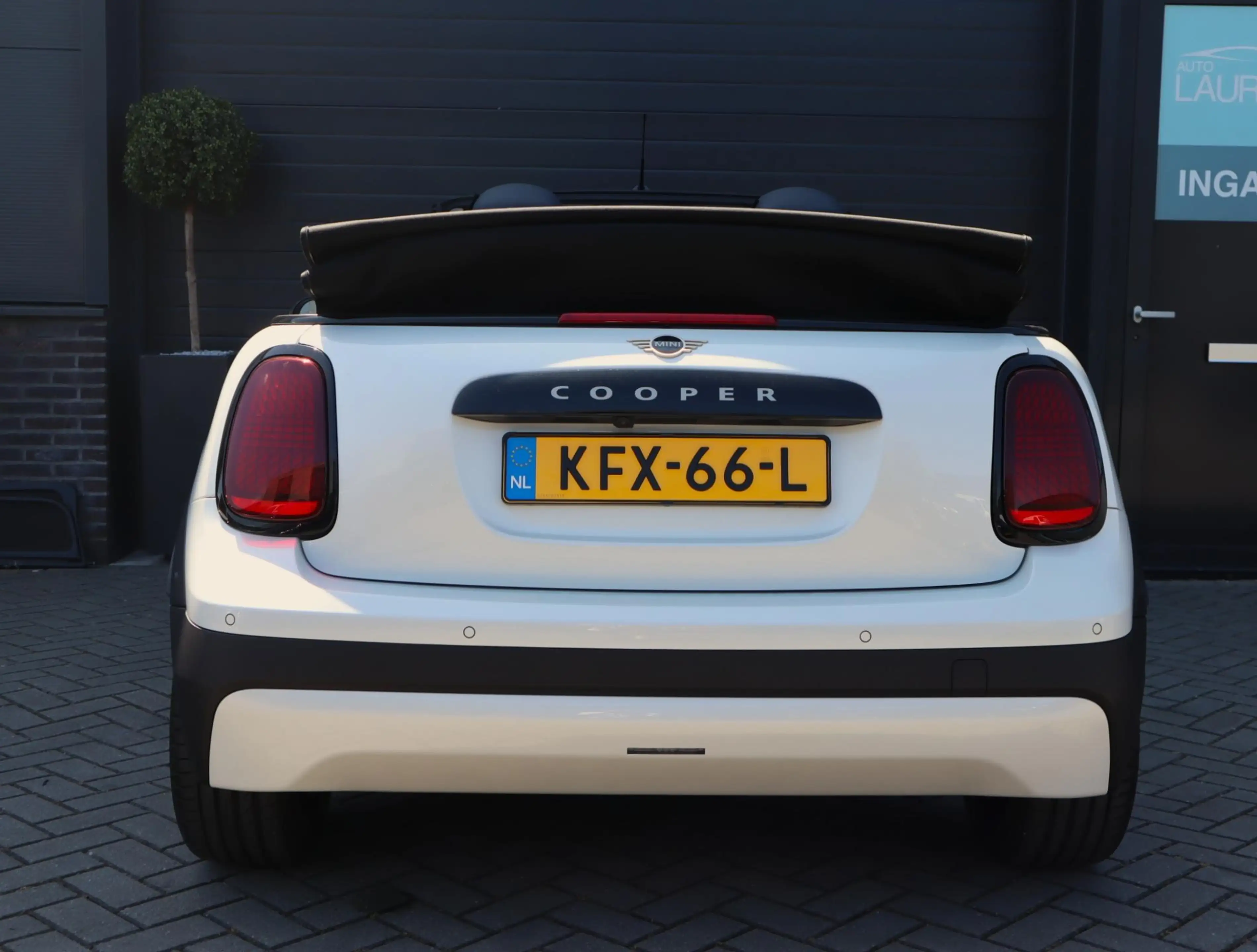 MINI Cooper C Cabrio 2.0 Favoured | HUD | Camera | Carplay | Leer | Sto — photo 6