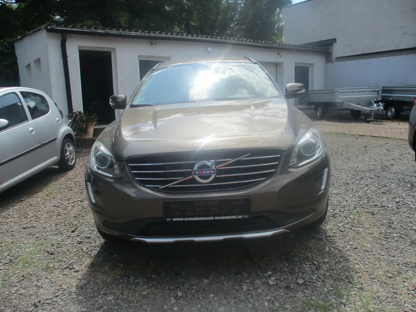 Volvo XC60 D3 Momentum, Scheckheft Braun - 2