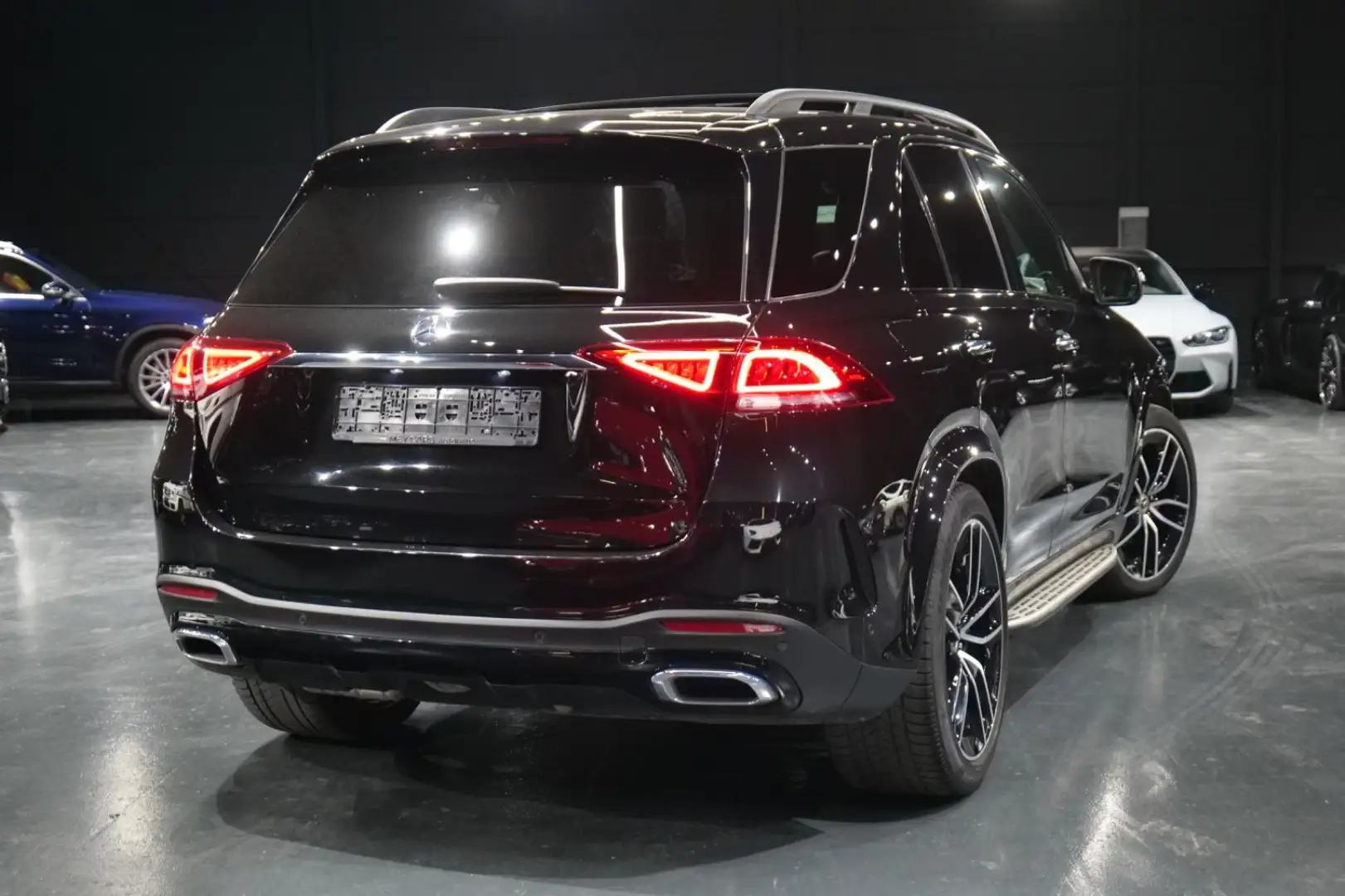 Mercedes-Benz GLE 400 d 4Matic*AMG*Pano*Luft*MwSt*7-Sitzer* Noir - 2