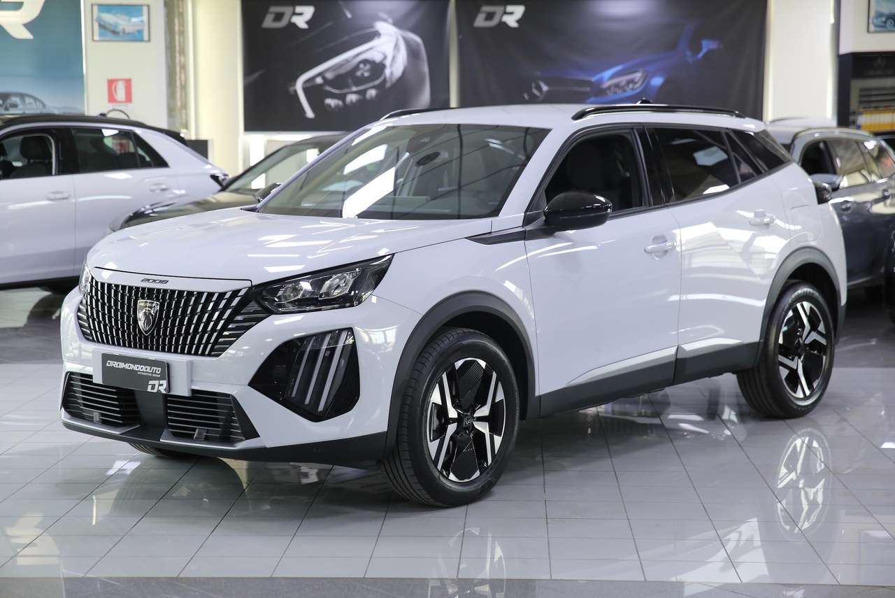 Peugeot 2008 PureTech 130 cv EAT8 Allure