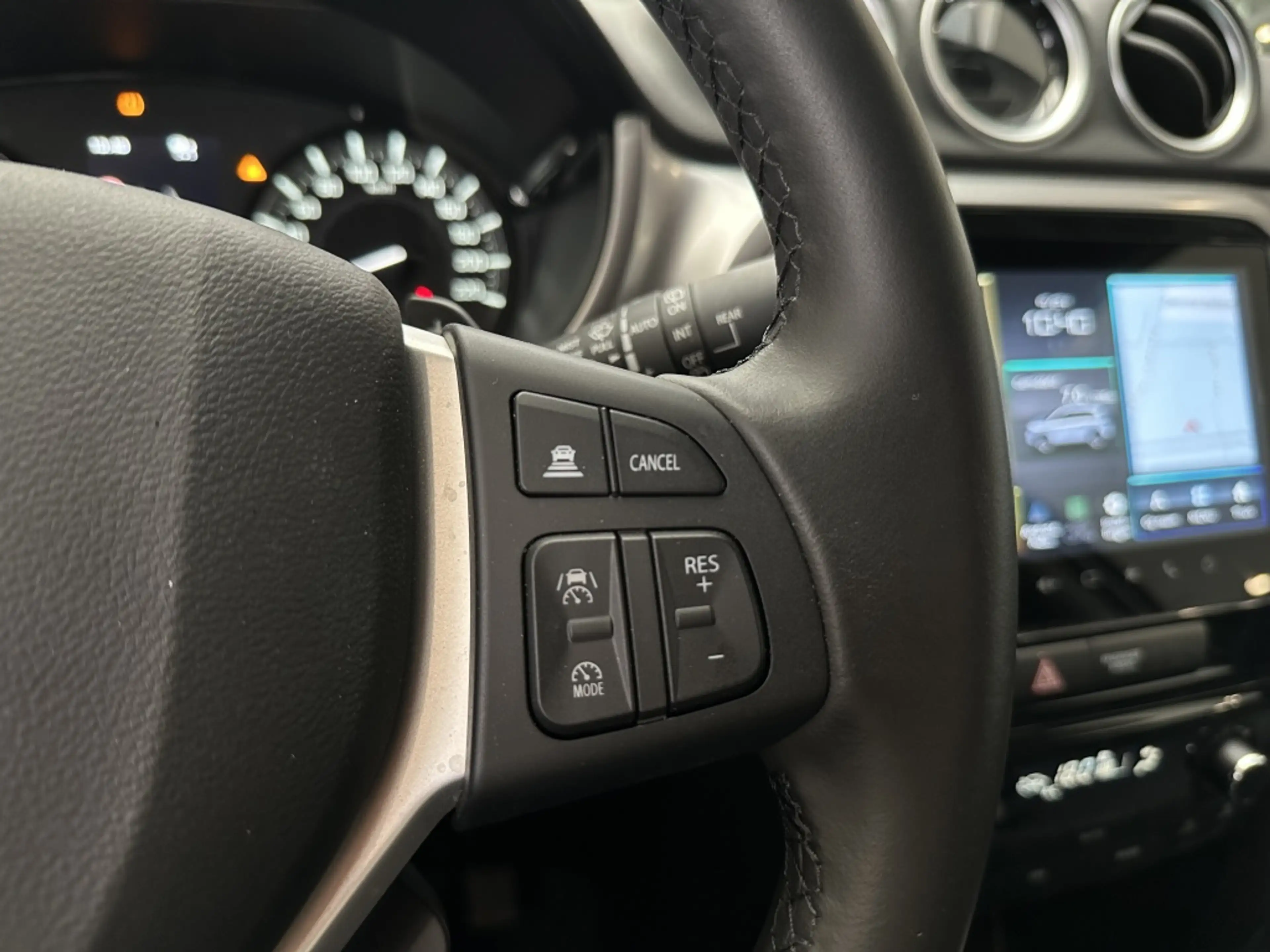 Suzuki Vitara 1.4 Boosterjet Hybride Select [ CAMERA I ADAPTIEVE — photo 26
