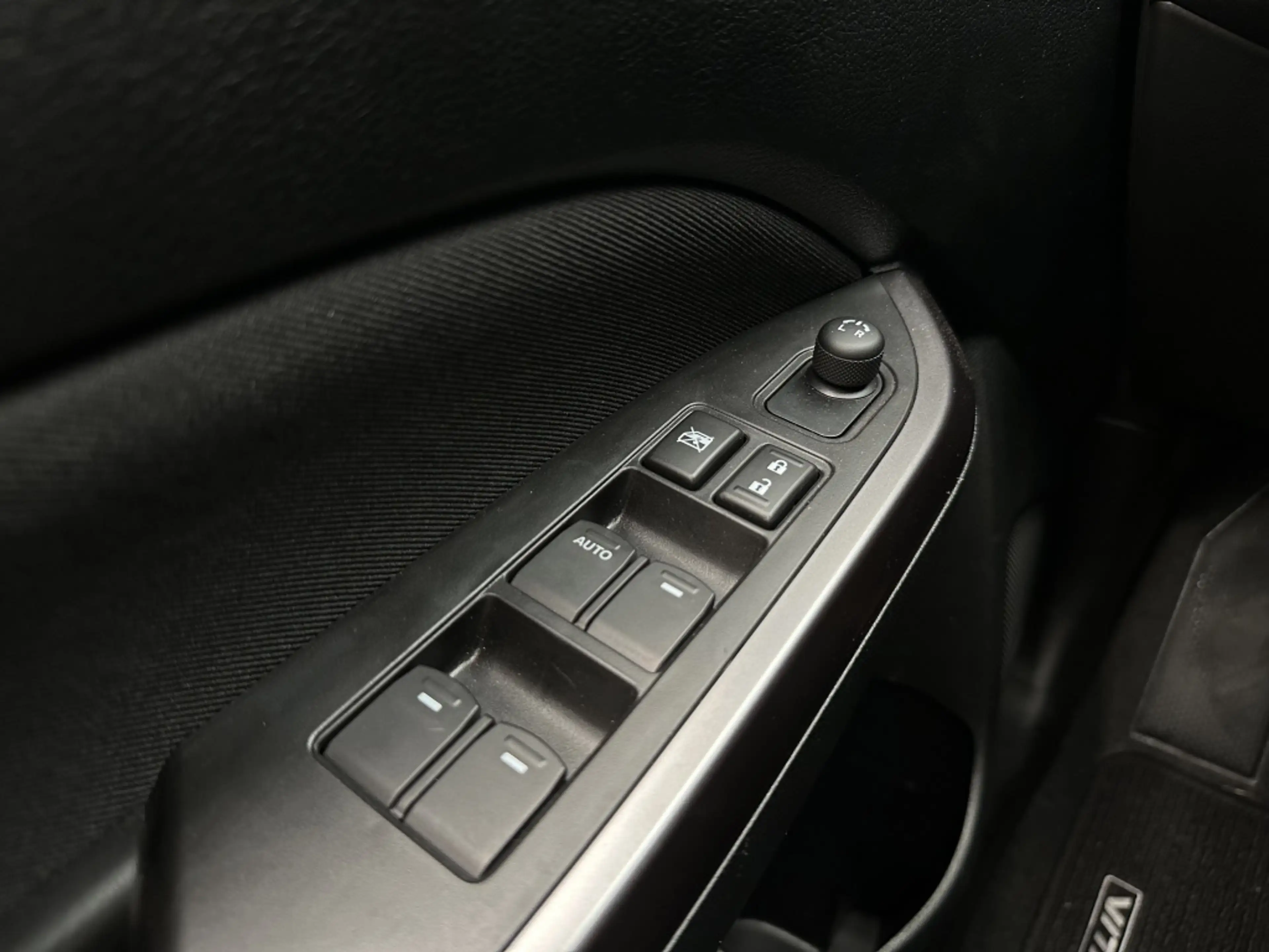Suzuki Vitara 1.4 Boosterjet Hybride Select [ CAMERA I ADAPTIEVE — photo 19