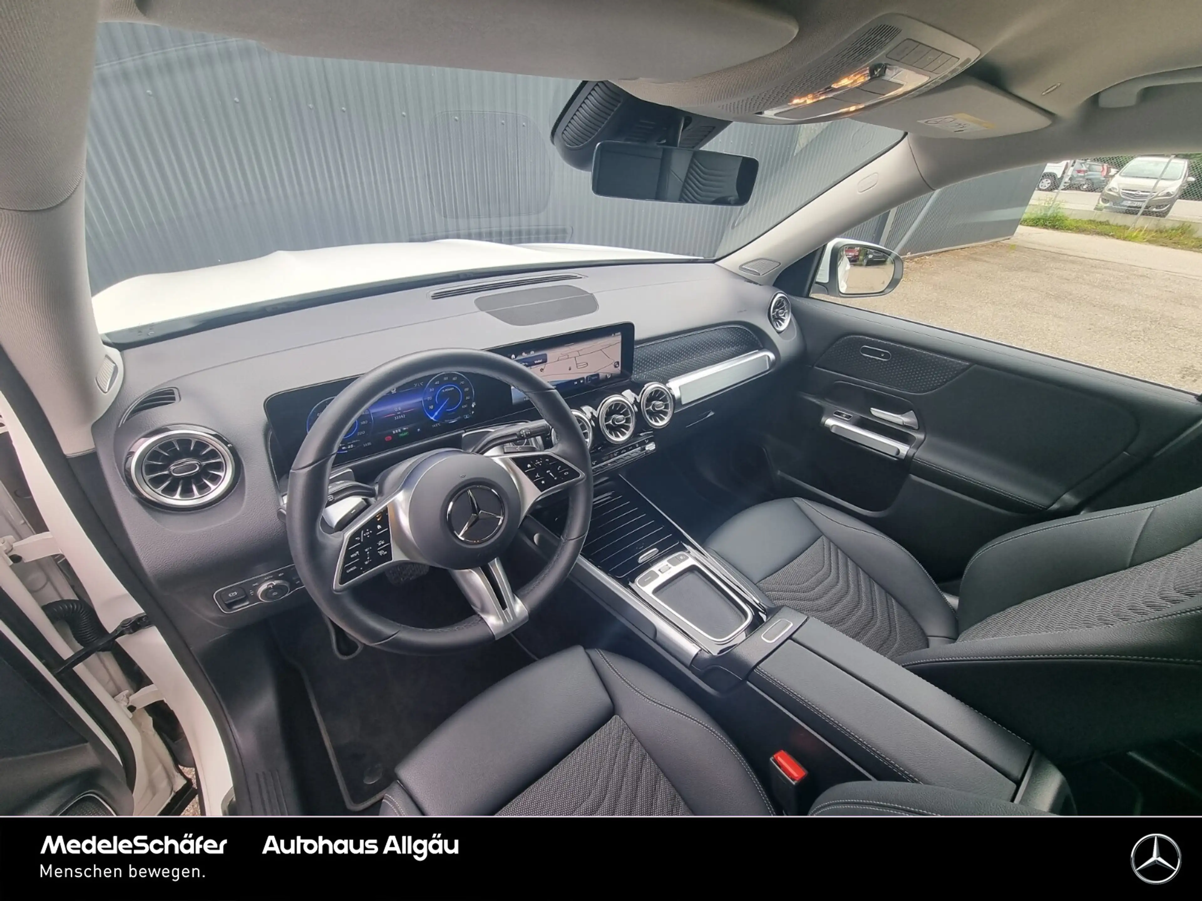 Mercedes-Benz EQB 250 EQB 250+ Progressive Burmester Vorr.-Distronic LED — photo 11