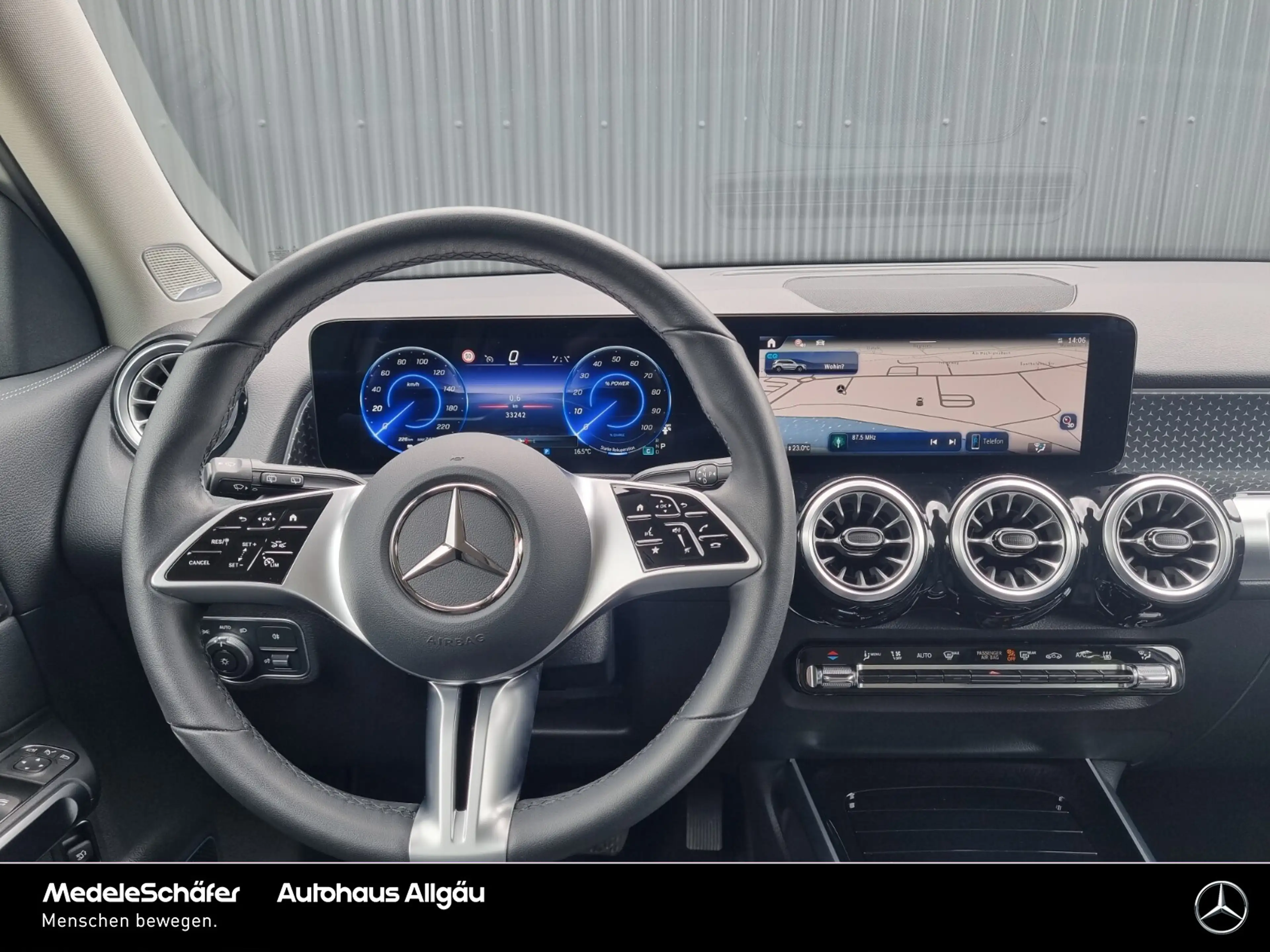 Mercedes-Benz EQB 250 EQB 250+ Progressive Burmester Vorr.-Distronic LED — photo 13