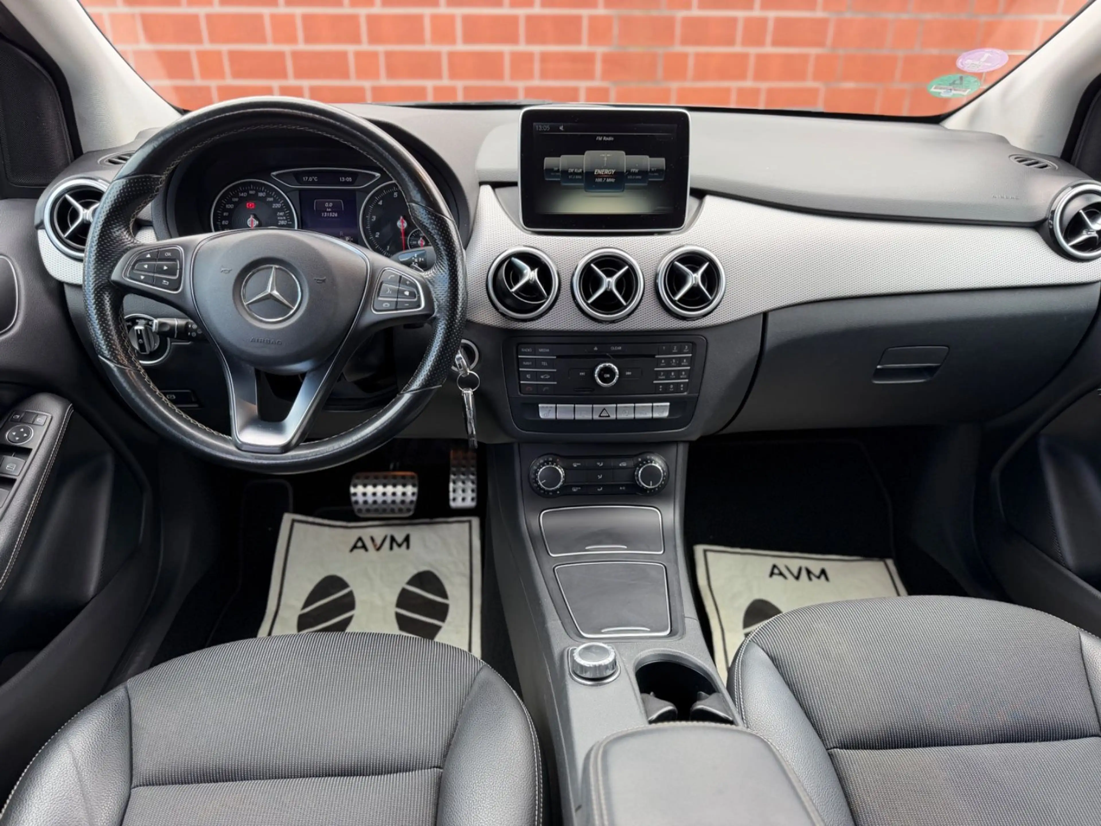 Mercedes-Benz B 200 /AHK/LEDER/MFL/PDC/SHZ/LED — photo 12