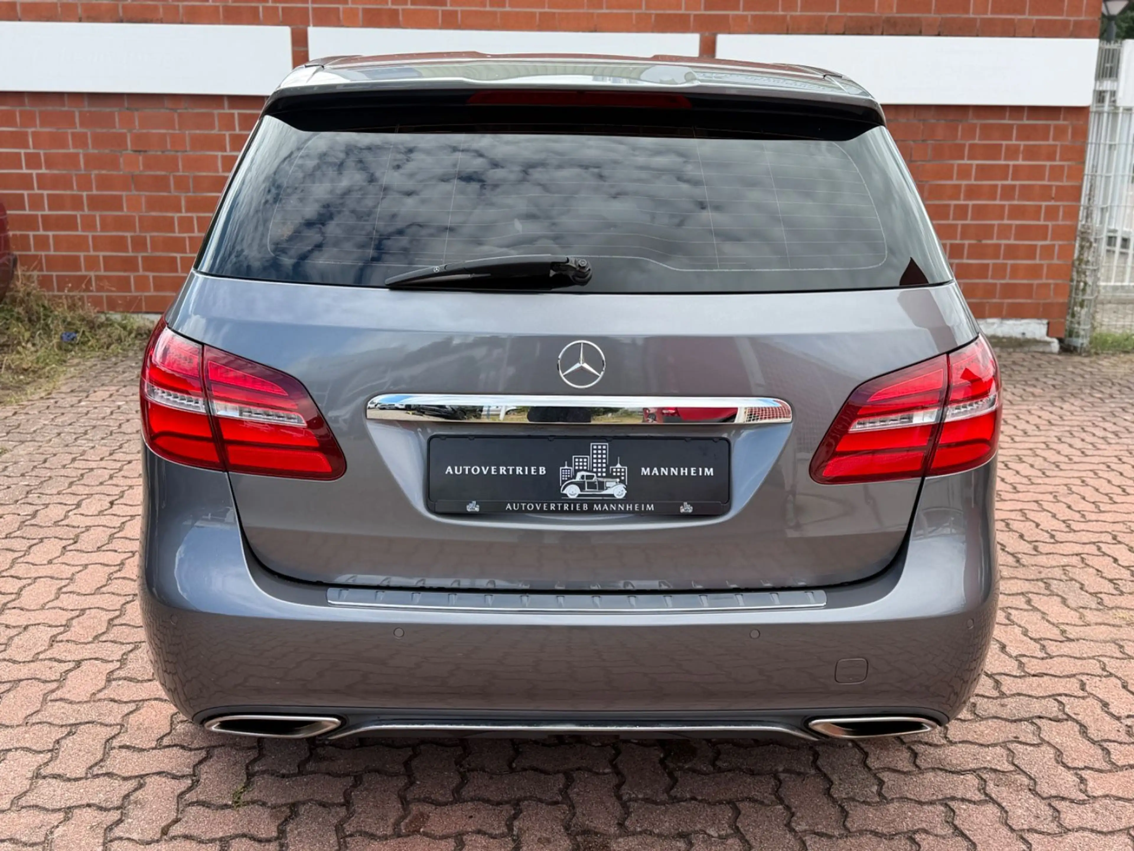 Mercedes-Benz B 200 /AHK/LEDER/MFL/PDC/SHZ/LED — photo 5