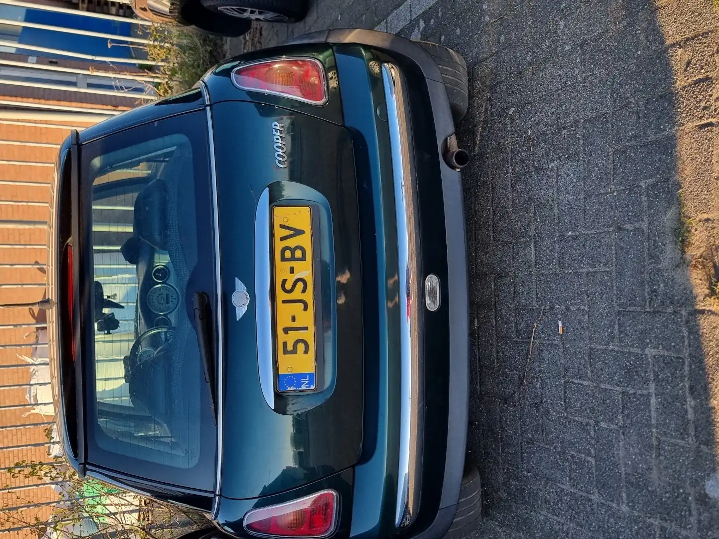 MINI Cooper De auto is in zeer goede staat, alleen de koppelin - 2