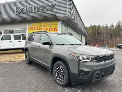 Gray 2026 Jeep Cherokee Laredo 4WD SUV / Crossover Four-Wheel Drive Continuously Variable Transmission
