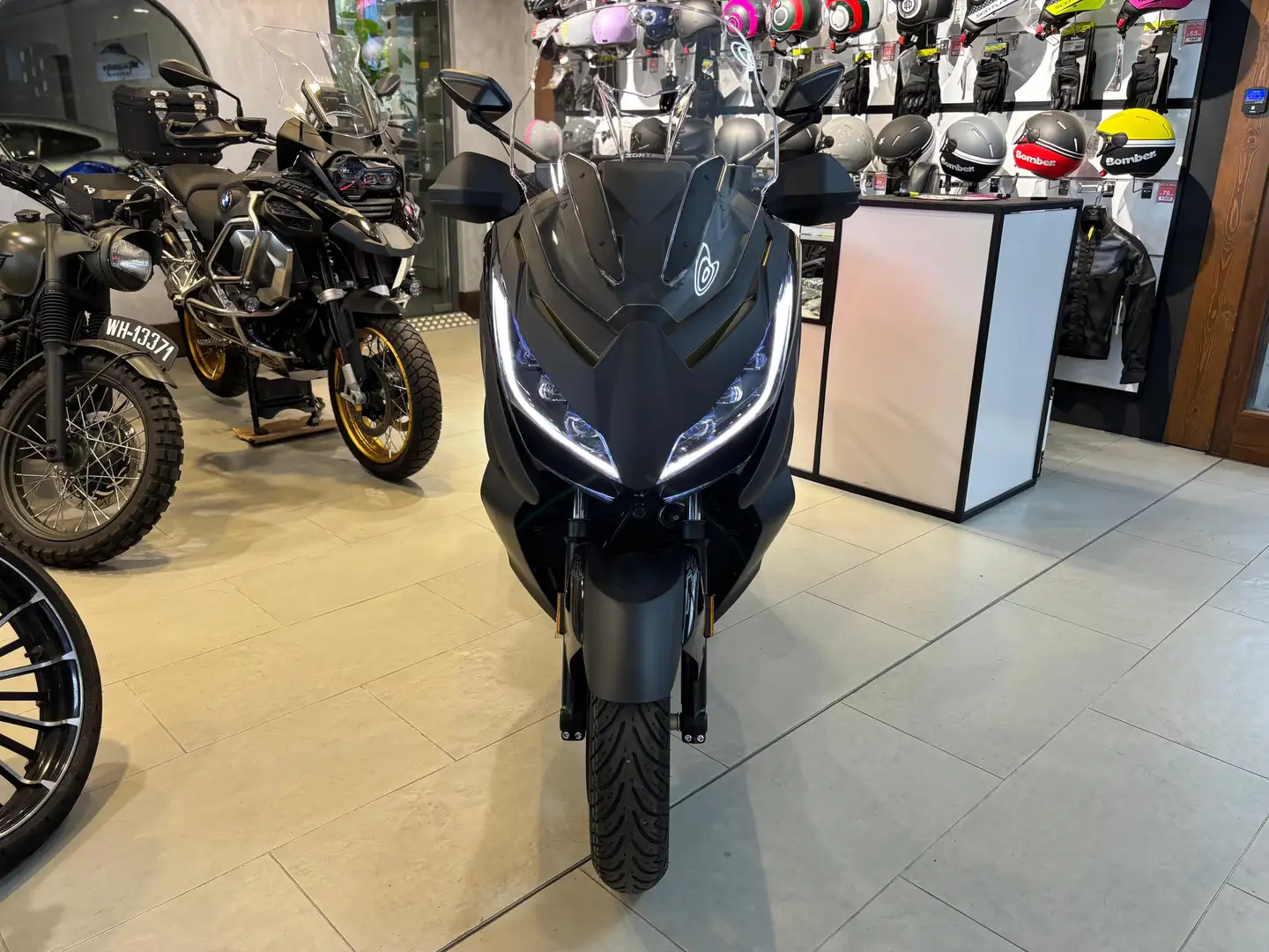 Zontes ZT 368 E PRONTA CONSEGNA Noir - 2