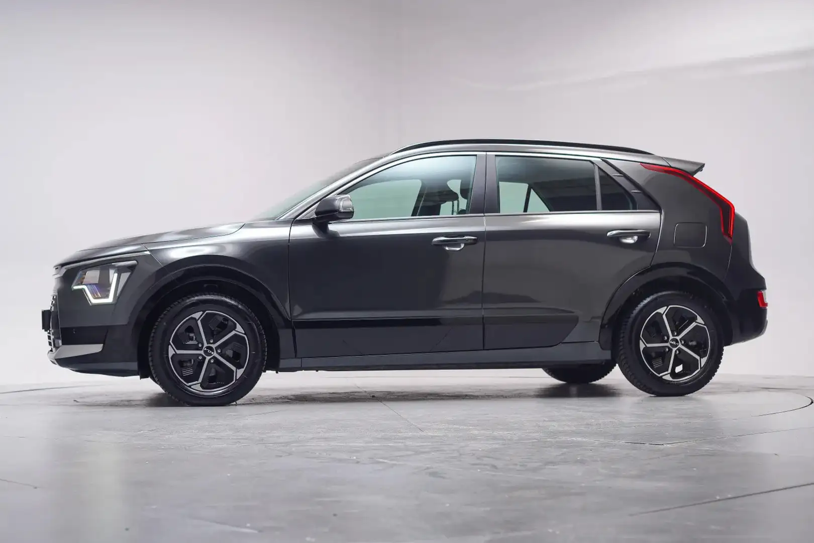 Kia Niro 1.6 GDI HEV DynamicLine [ Navi Camera Apple/Androi Grau - 2