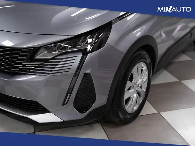 Peugeot 3008 view 9
