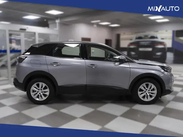 Peugeot 3008 view 6