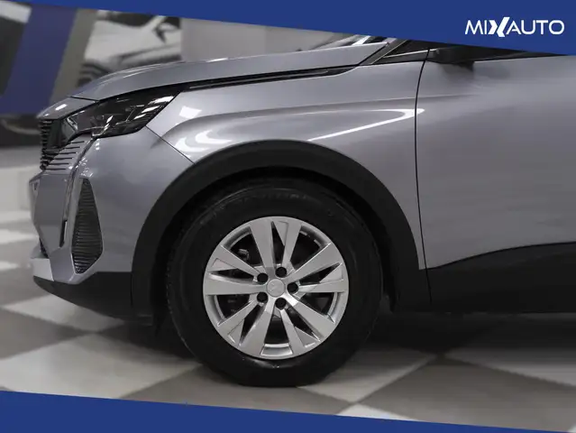 Peugeot 3008 view 8