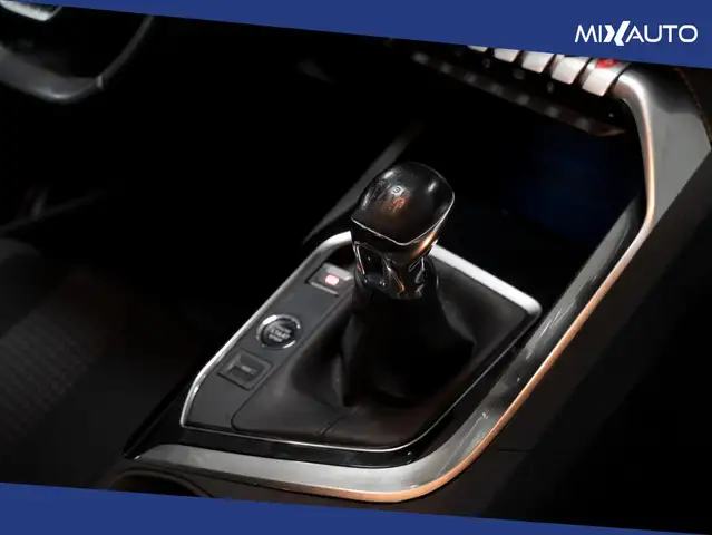 Peugeot 3008 view 13