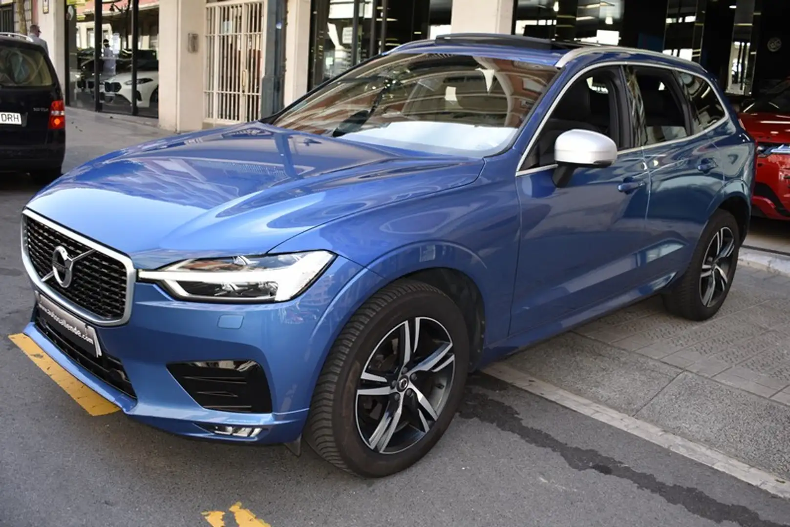 Volvo XC60 D4 R-Design Aut. Azul - 1
