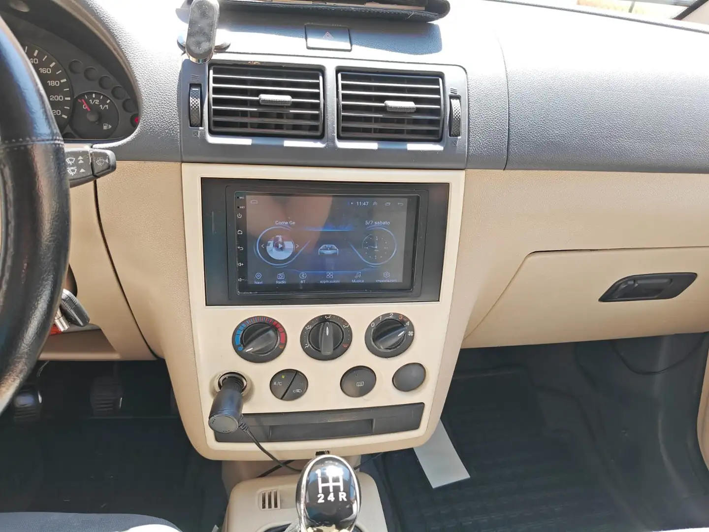 Ford Tourneo Connect Bleu - 2