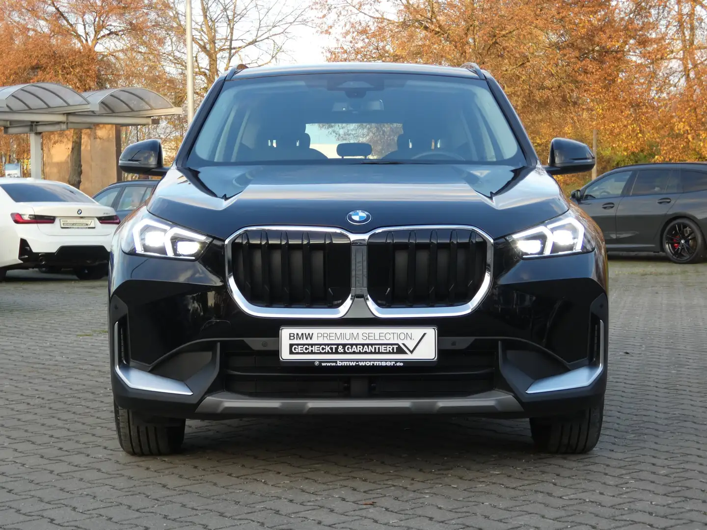 BMW X1 sDrive18i SAV DAB LED Komfortzg. AHK Shz Schwarz - 2