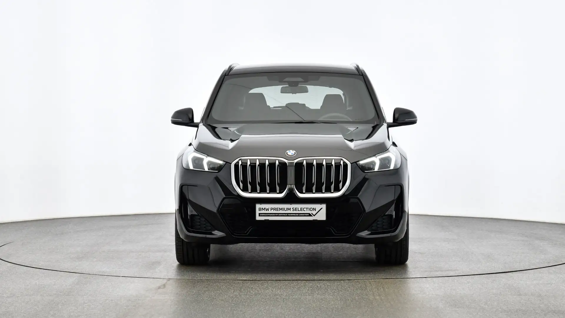 BMW X1 xDrive20d Schwarz - 2