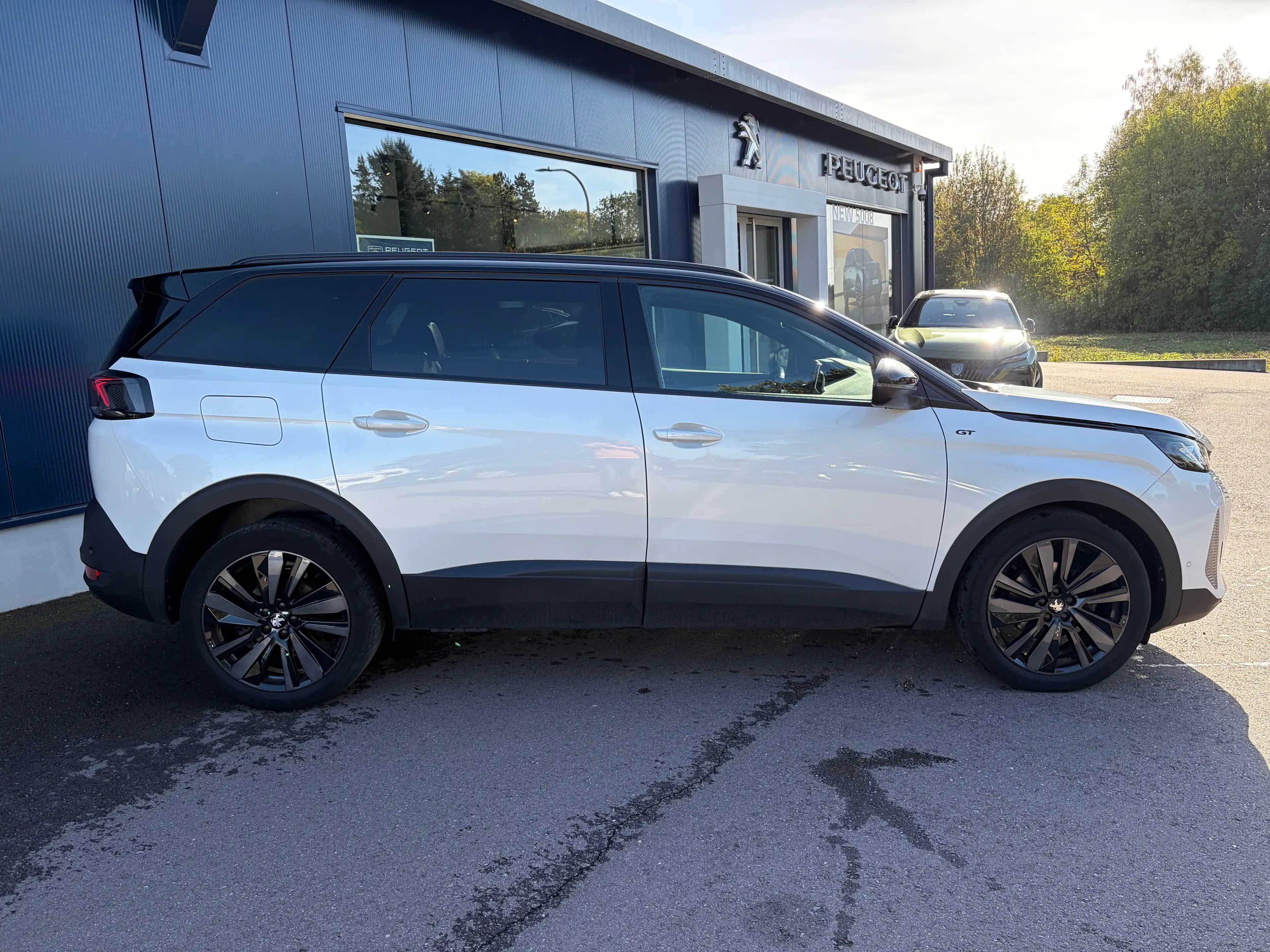 Peugeot 5008 5008 1.5 BlueHDi GT (EU6.4) — photo 3