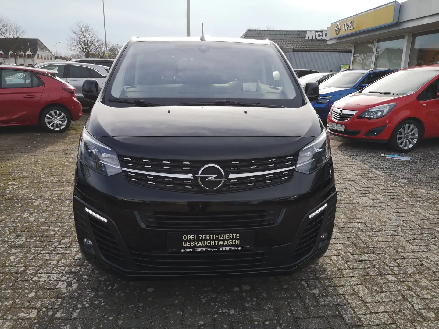 Opel Zafira Life Innovation M/L2-Leder/Xenon/AHK/Kamera/Standheiz. Schwarz - 2