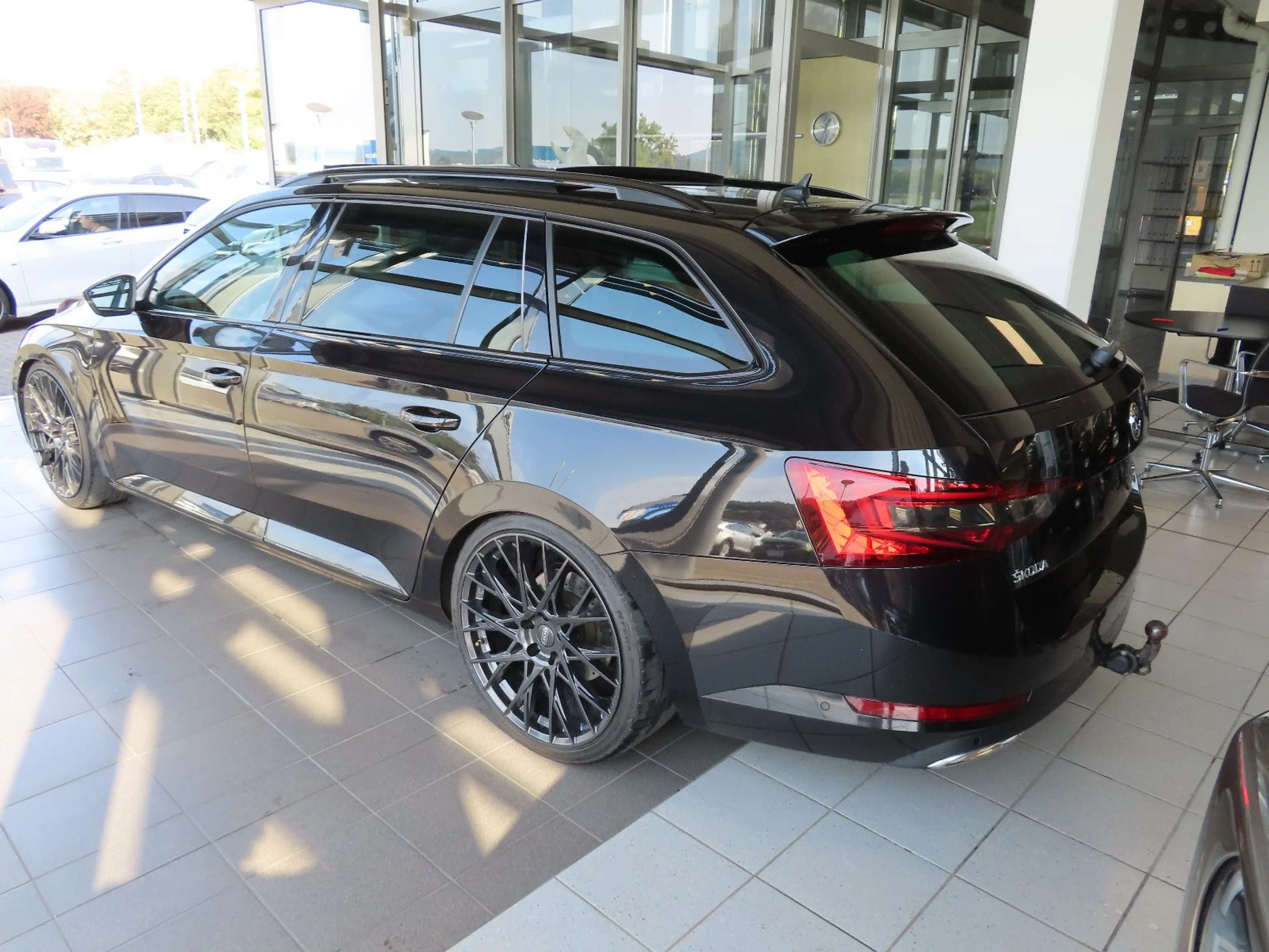 Skoda Superb Combi Sportline 4x4 MEGA VOLL — photo 2