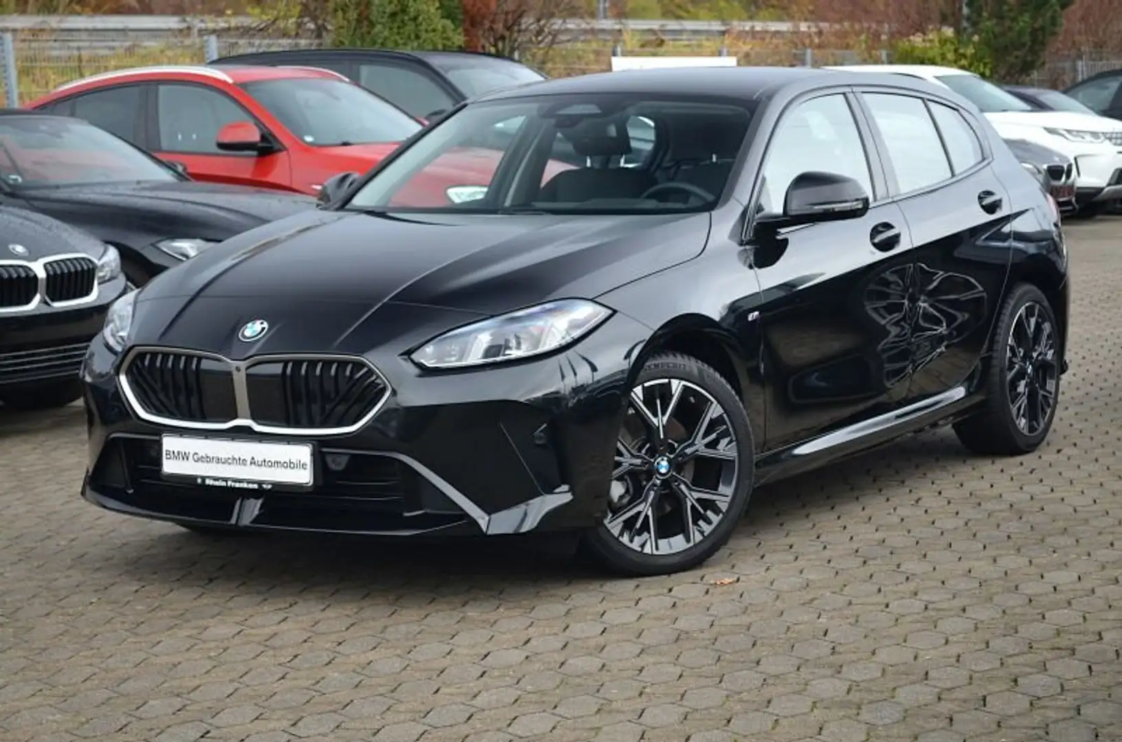 BMW 120 i M Sport Design LiveCptProf.Ad.LED.Head-Up Schwarz - 2