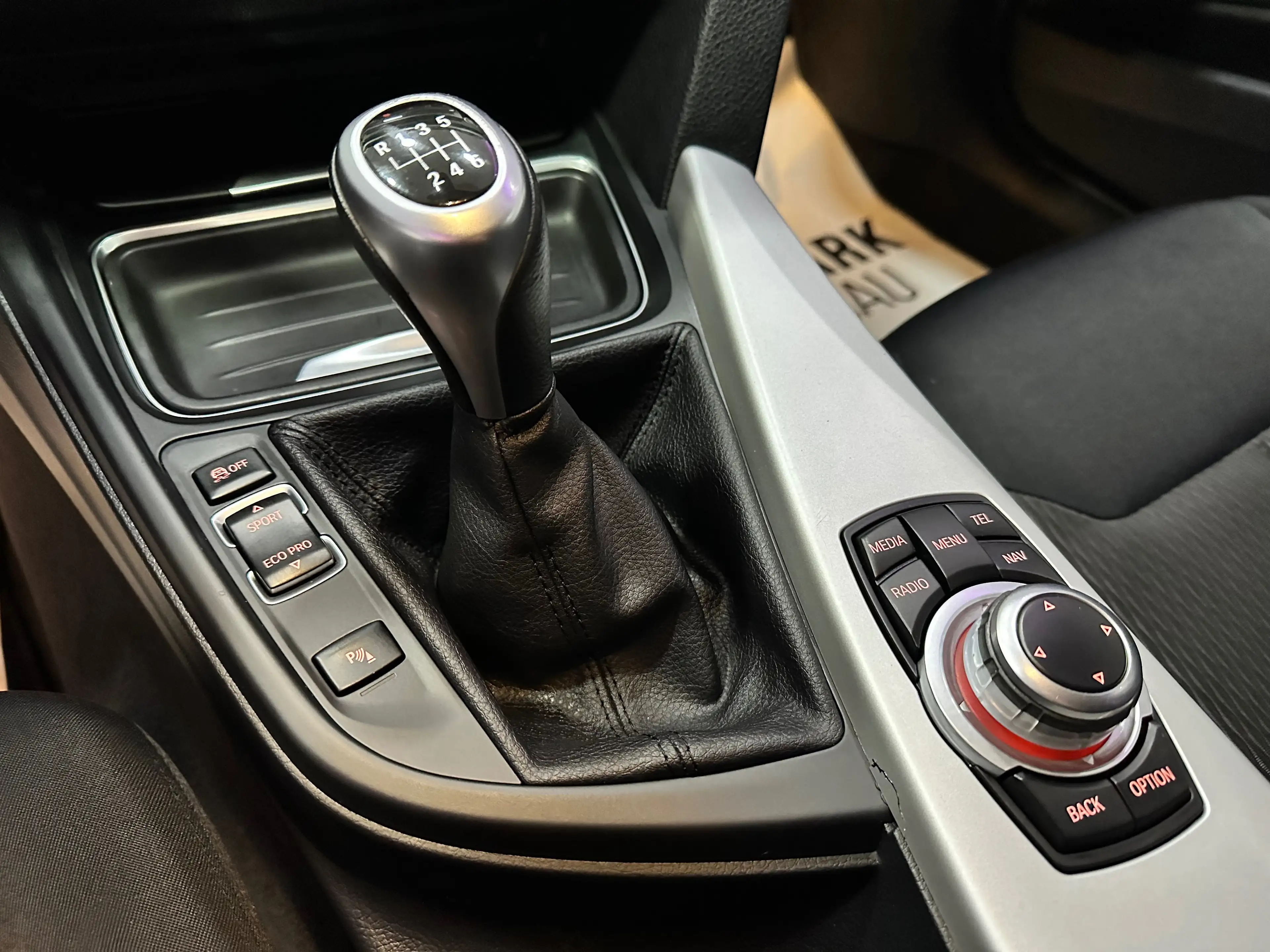 BMW 316 d Touring F31 *NAVI*PDC*LED* — photo 14